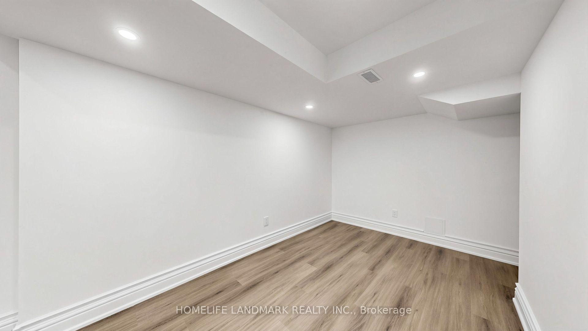 Photo 4 of Unit Basement, 19 Scuffler Drive, Vaughan, Patterson — HOMEH