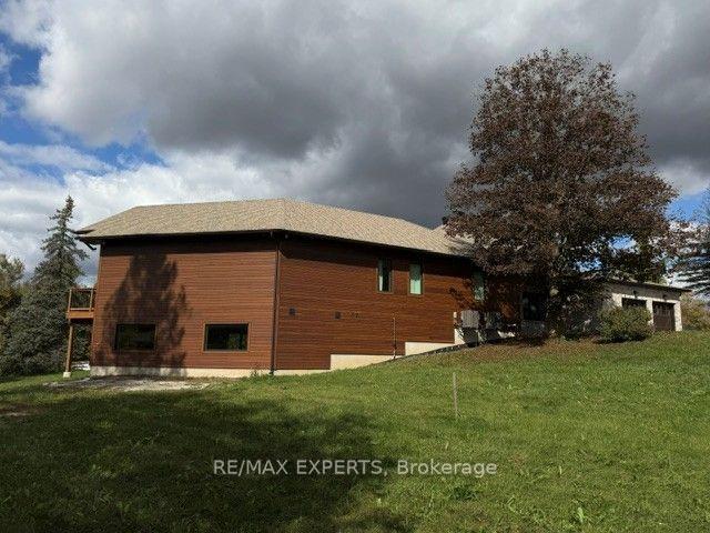 Photo 4 of 13510 Fifth Line, Milton, Rural Nassagaweya — HOMEH