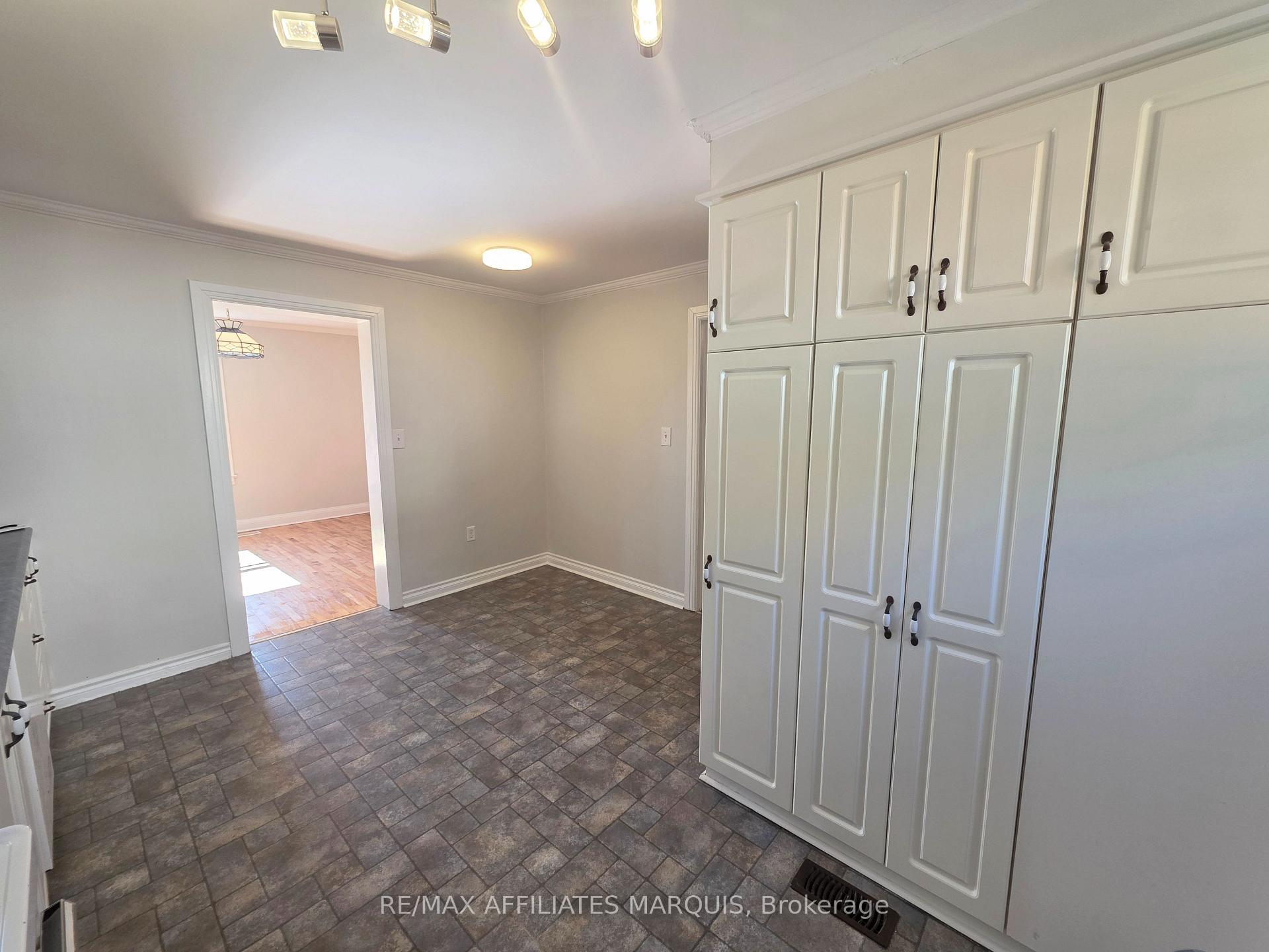 Photo 18 of 17 Maple Avenue N, Smiths Falls, Smiths Falls — HOMEH