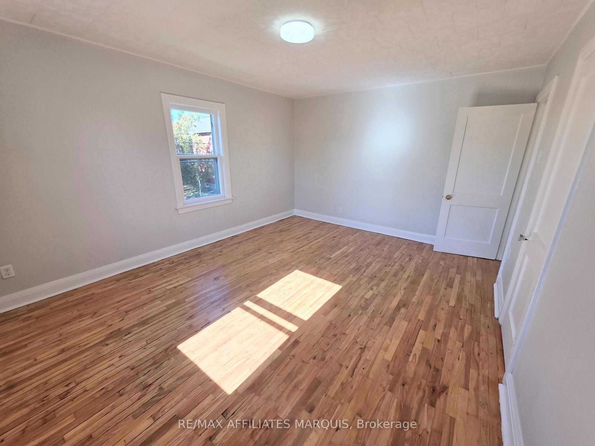 Photo 25 of 17 Maple Avenue N, Smiths Falls, Smiths Falls — HOMEH