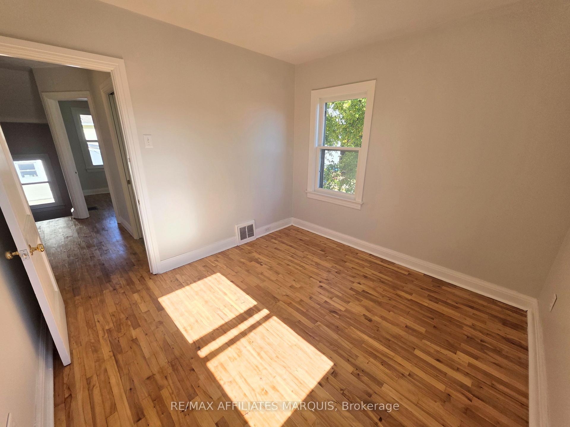 Photo 27 of 17 Maple Avenue N, Smiths Falls, Smiths Falls — HOMEH