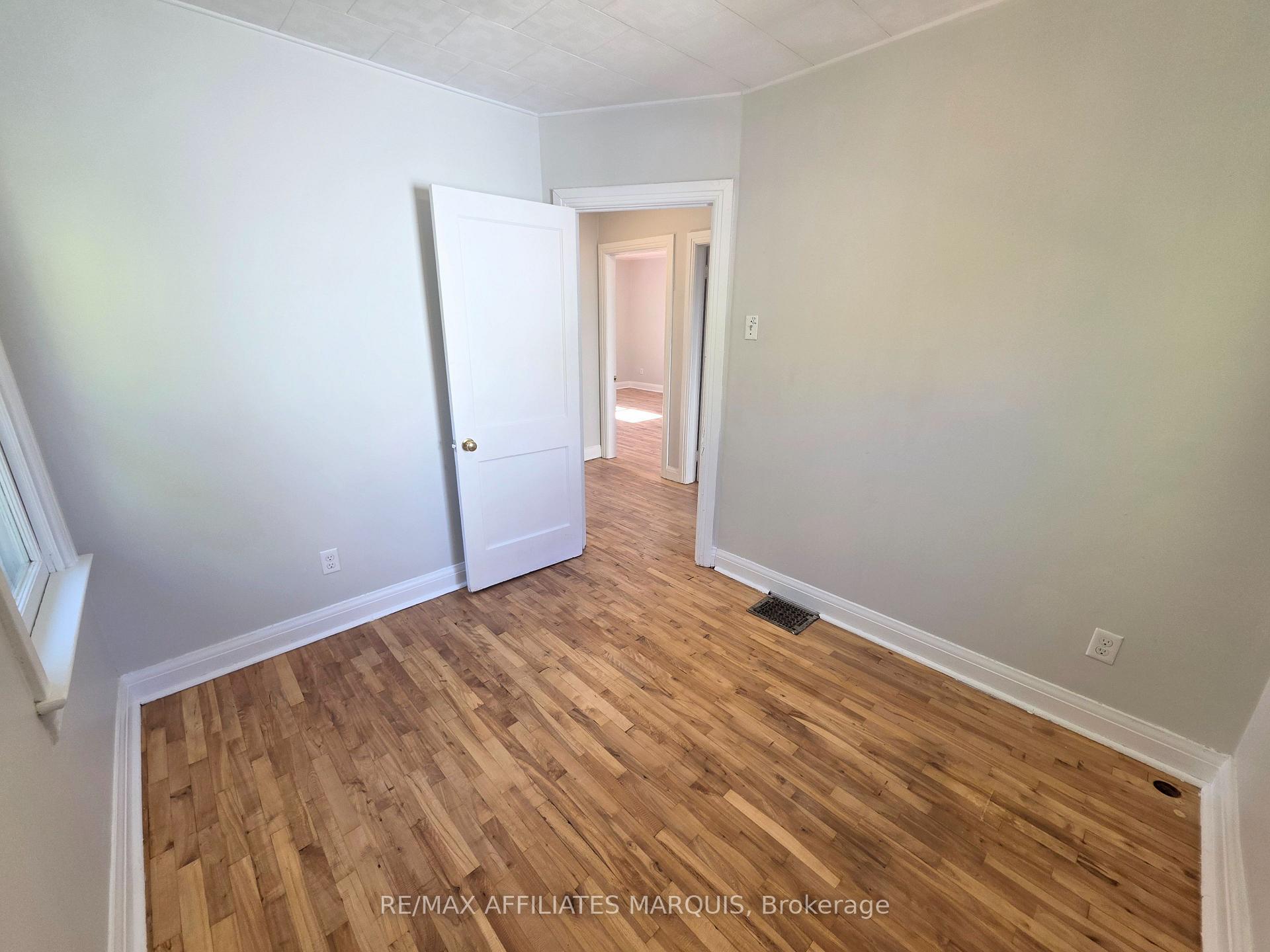 Photo 30 of 17 Maple Avenue N, Smiths Falls, Smiths Falls — HOMEH
