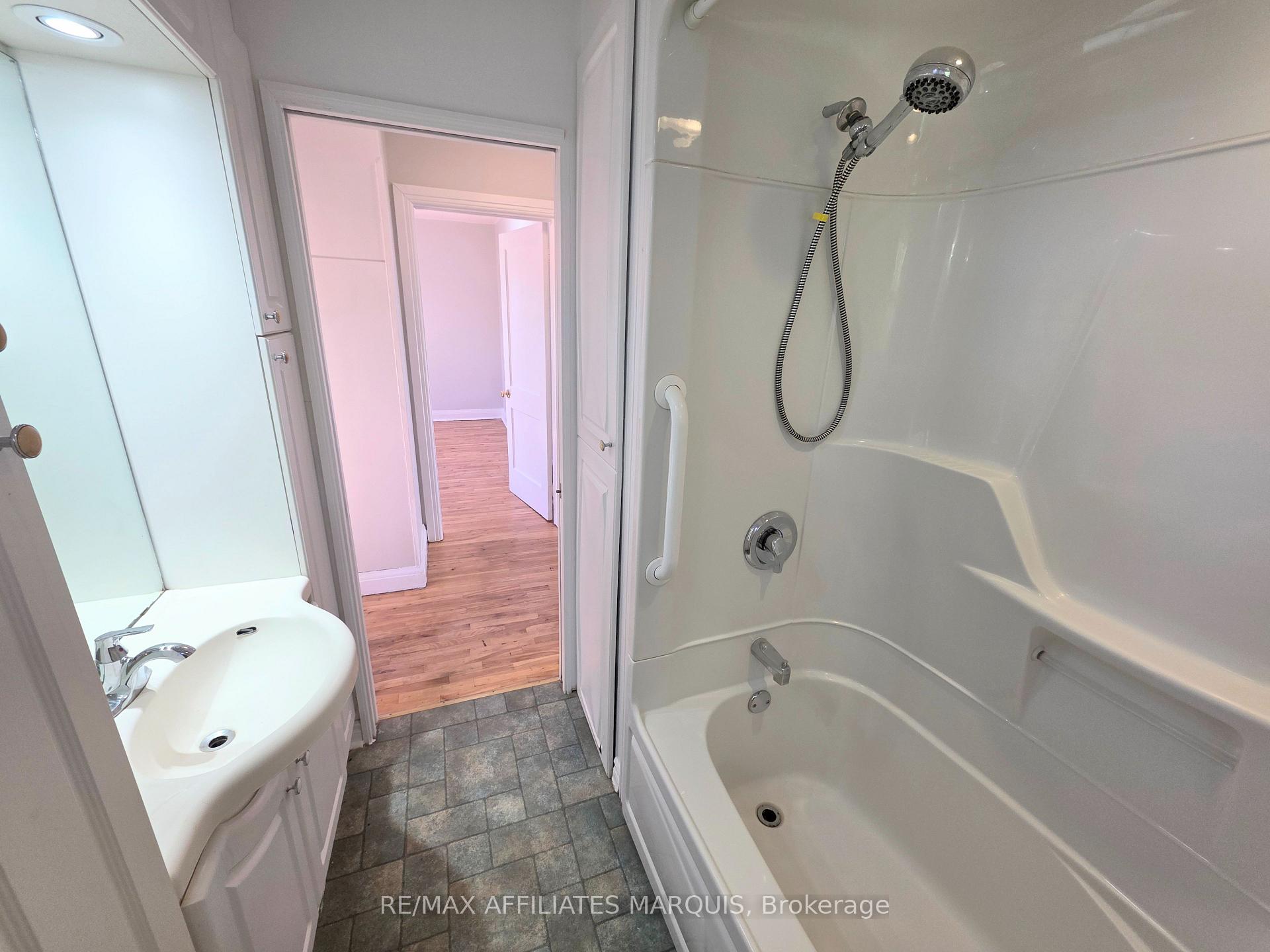 Photo 37 of 17 Maple Avenue N, Smiths Falls, Smiths Falls — HOMEH