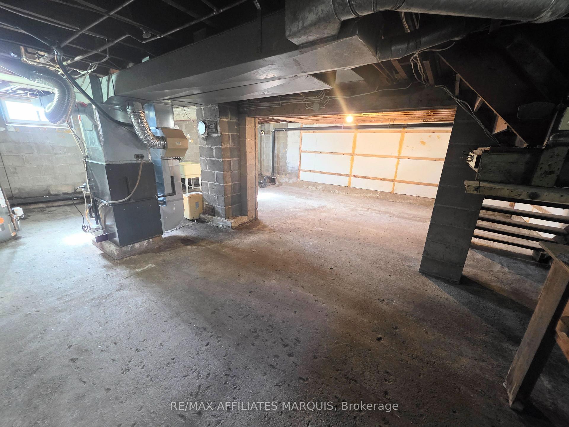 Photo 44 of 17 Maple Avenue N, Smiths Falls, Smiths Falls — HOMEH