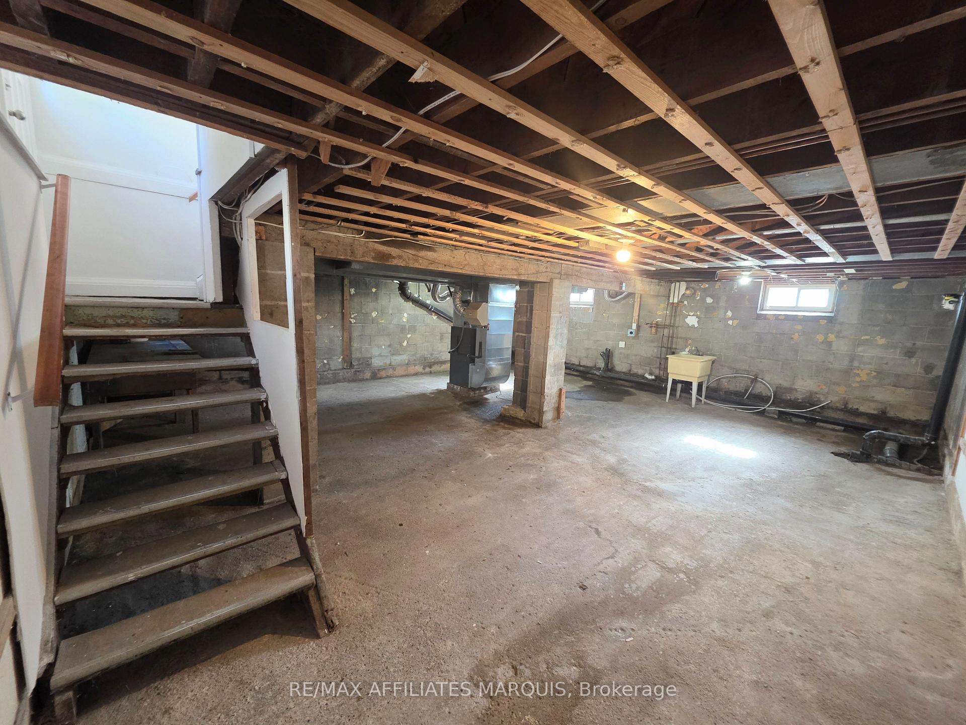 Photo 45 of 17 Maple Avenue N, Smiths Falls, Smiths Falls — HOMEH