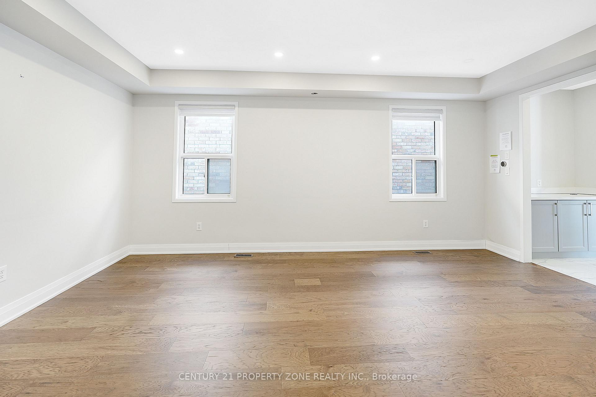 Photo 12 of 3 Freshspring Drive, Brampton, Sandringham-Wellington — HOMEH