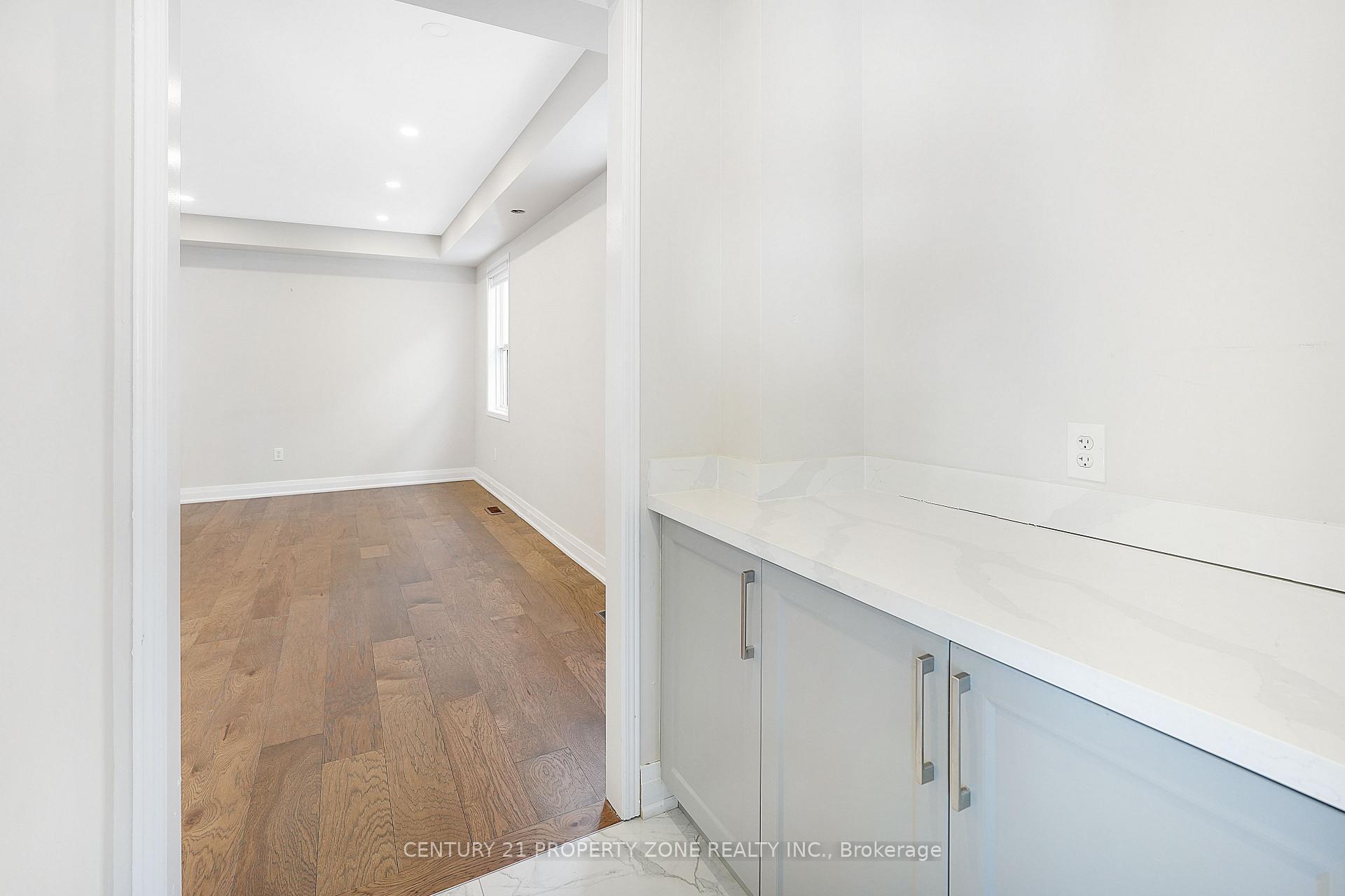 Photo 23 of 3 Freshspring Drive, Brampton, Sandringham-Wellington — HOMEH