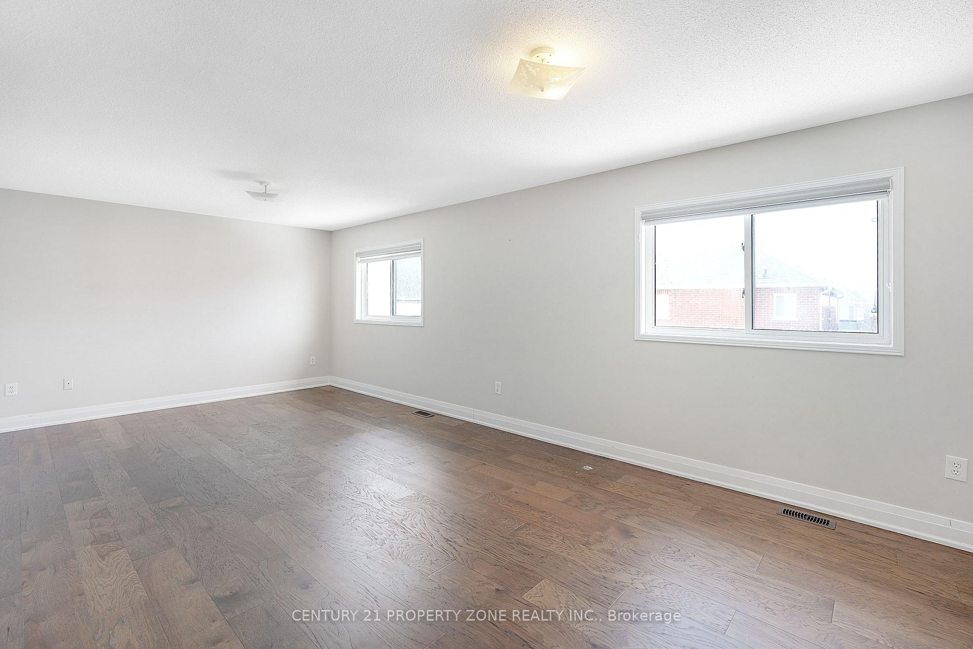 Photo 27 of 3 Freshspring Drive, Brampton, Sandringham-Wellington — HOMEH