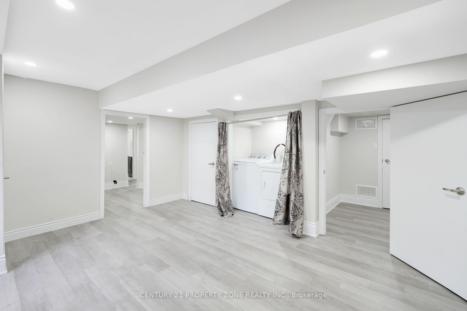 Photo 40 of 3 Freshspring Drive, Brampton, Sandringham-Wellington — HOMEH