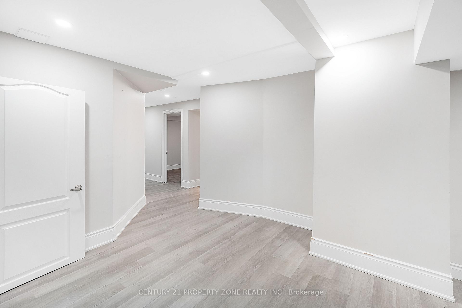 Photo 48 of 3 Freshspring Drive, Brampton, Sandringham-Wellington — HOMEH