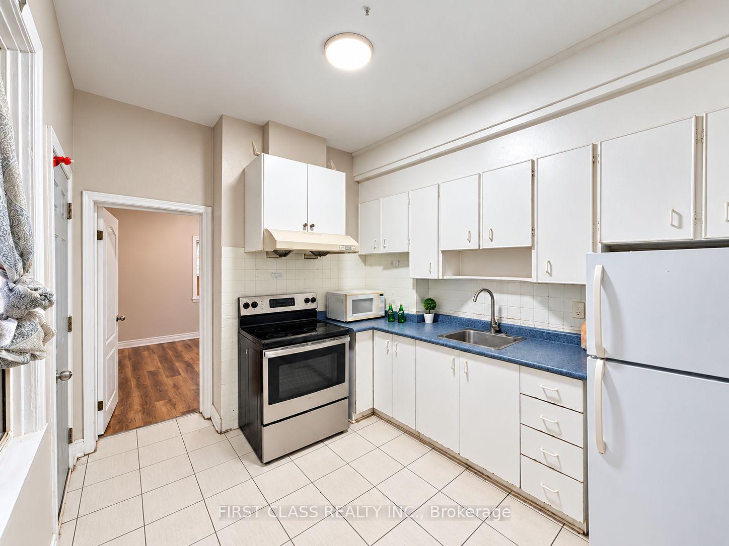 Photo 7 of 190 Major Street, Toronto, University — HOMEH