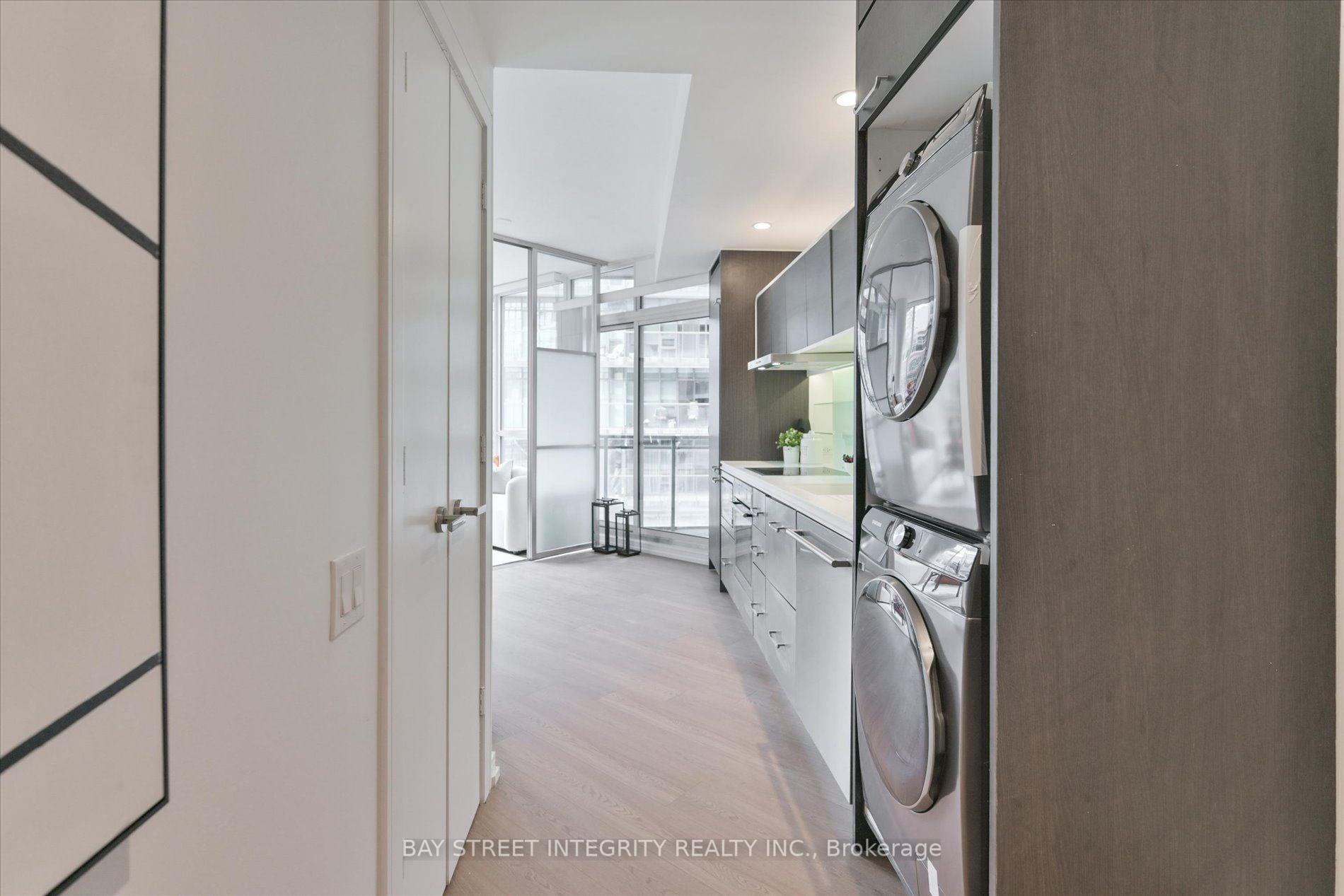 Photo 4 of Unit 802, 45 Charles Street E, Toronto, Church-Yonge Corridor — HOMEH
