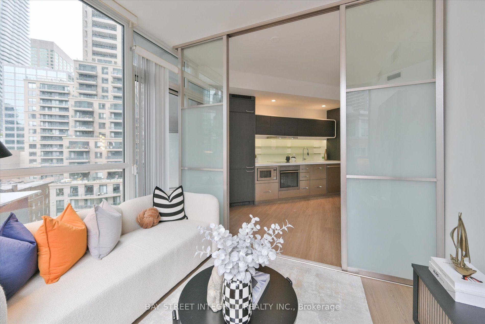 Photo 9 of Unit 802, 45 Charles Street E, Toronto, Church-Yonge Corridor — HOMEH