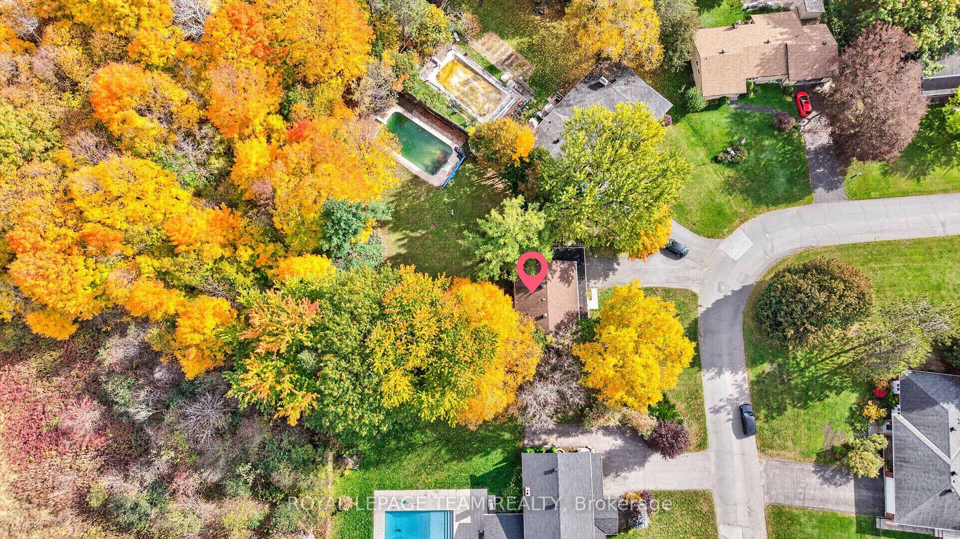 Photo 7 of 120 Glenncastle Drive, Ottawa, Carp — HOMEH