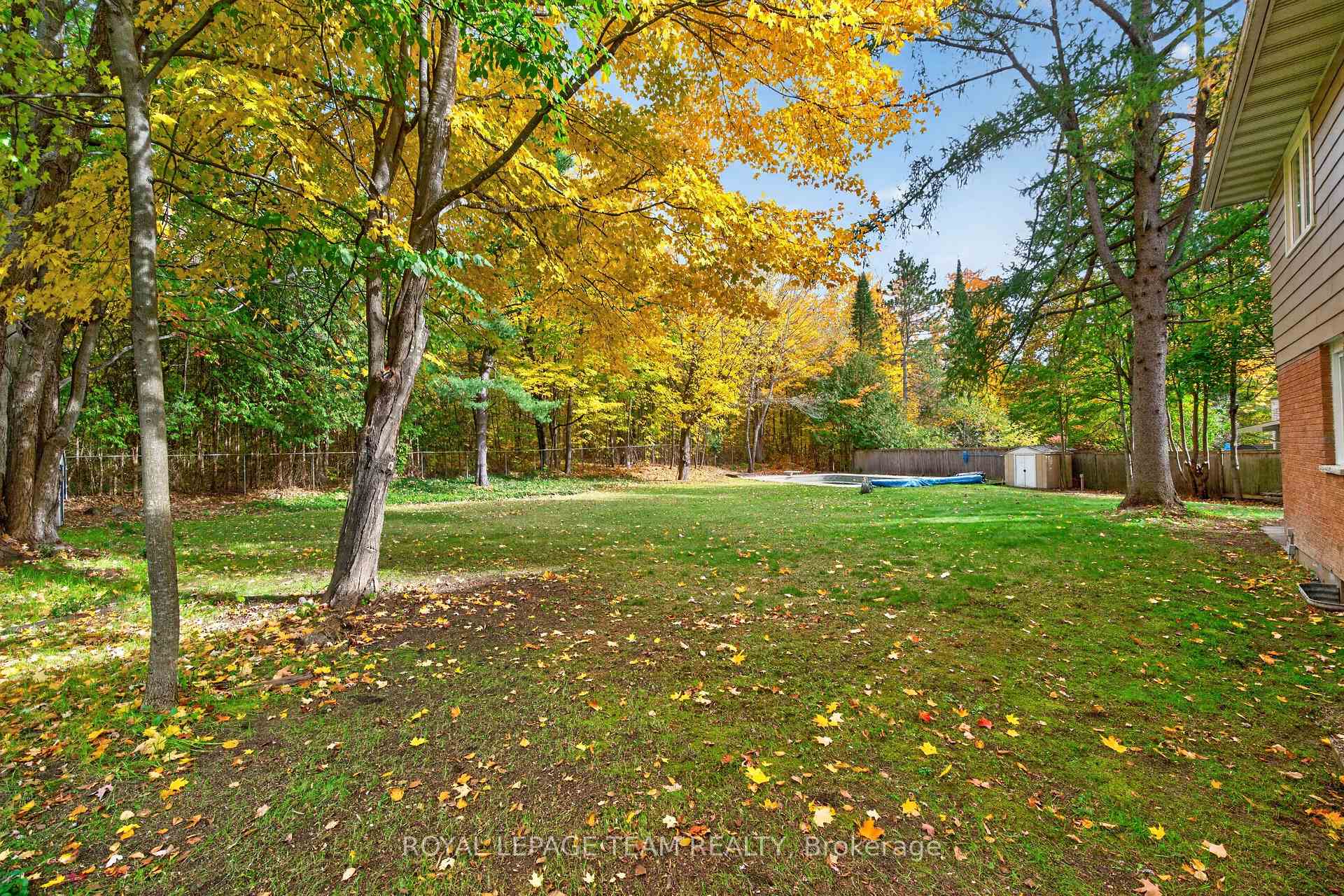 Photo 15 of 120 Glenncastle Drive, Ottawa, Carp — HOMEH
