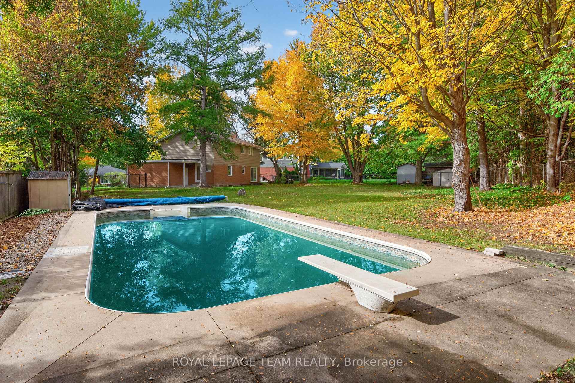 Photo 20 of 120 Glenncastle Drive, Ottawa, Carp — HOMEH