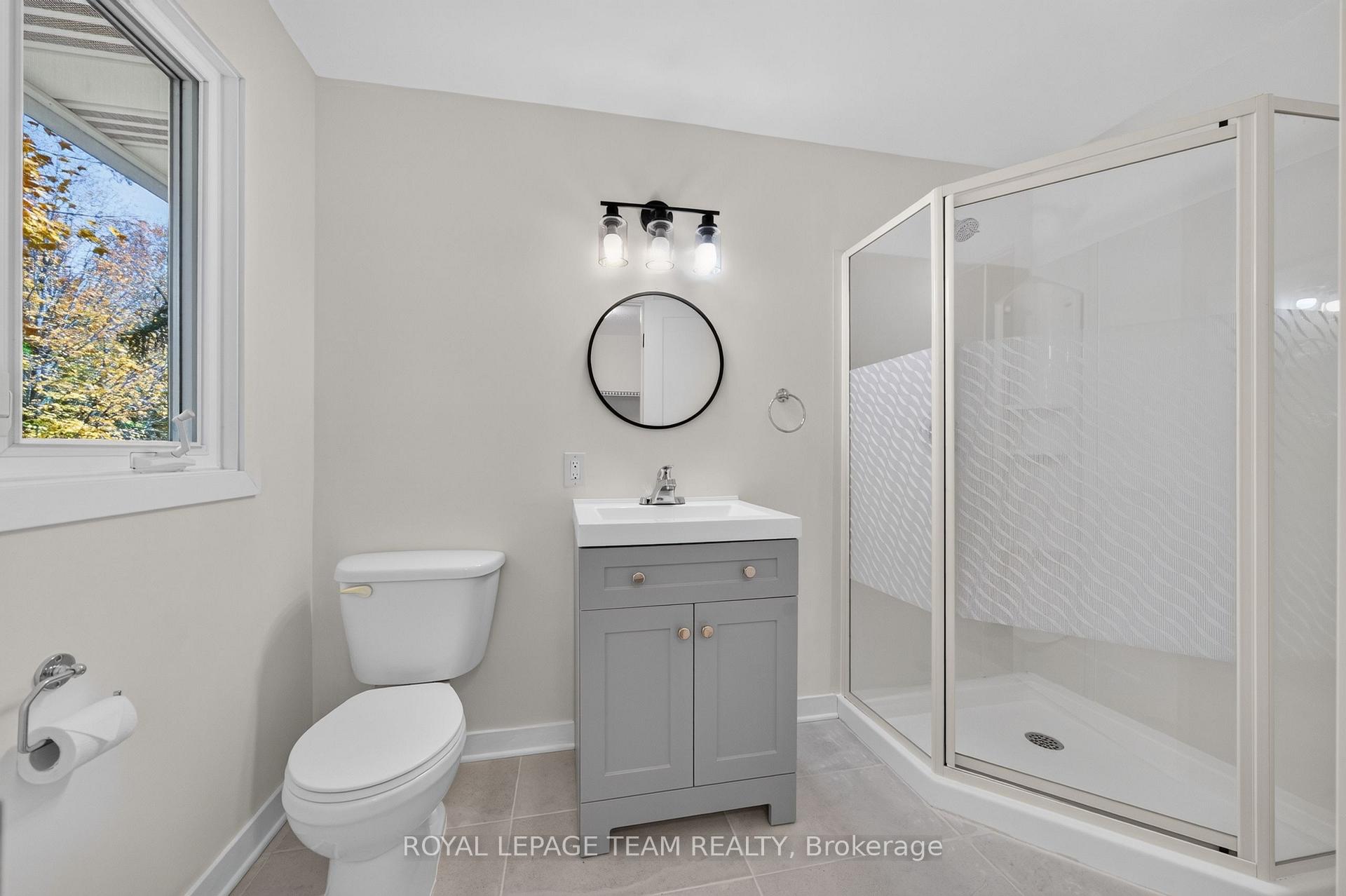 Photo 39 of 120 Glenncastle Drive, Ottawa, Carp — HOMEH
