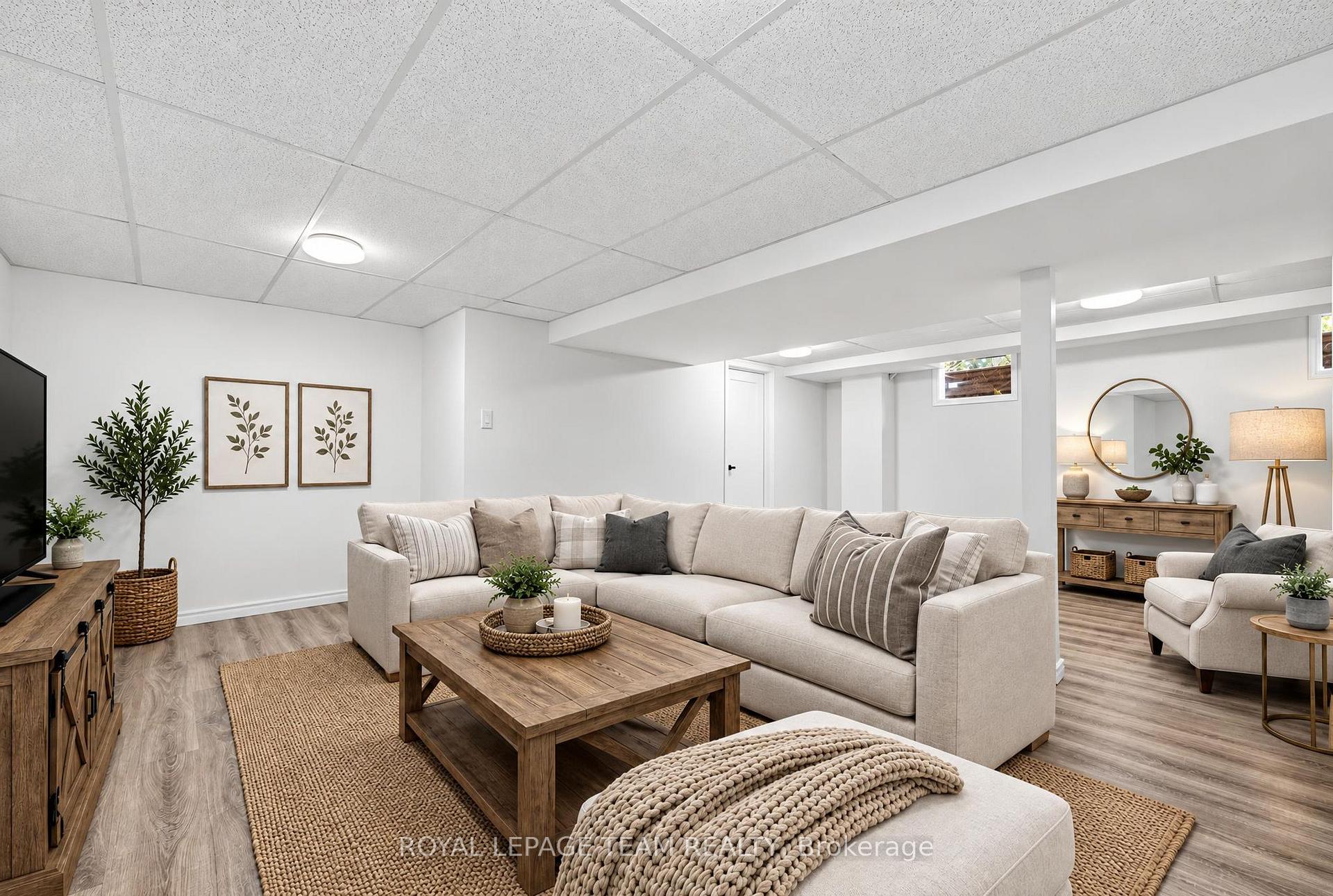 Photo 44 of 120 Glenncastle Drive, Ottawa, Carp — HOMEH
