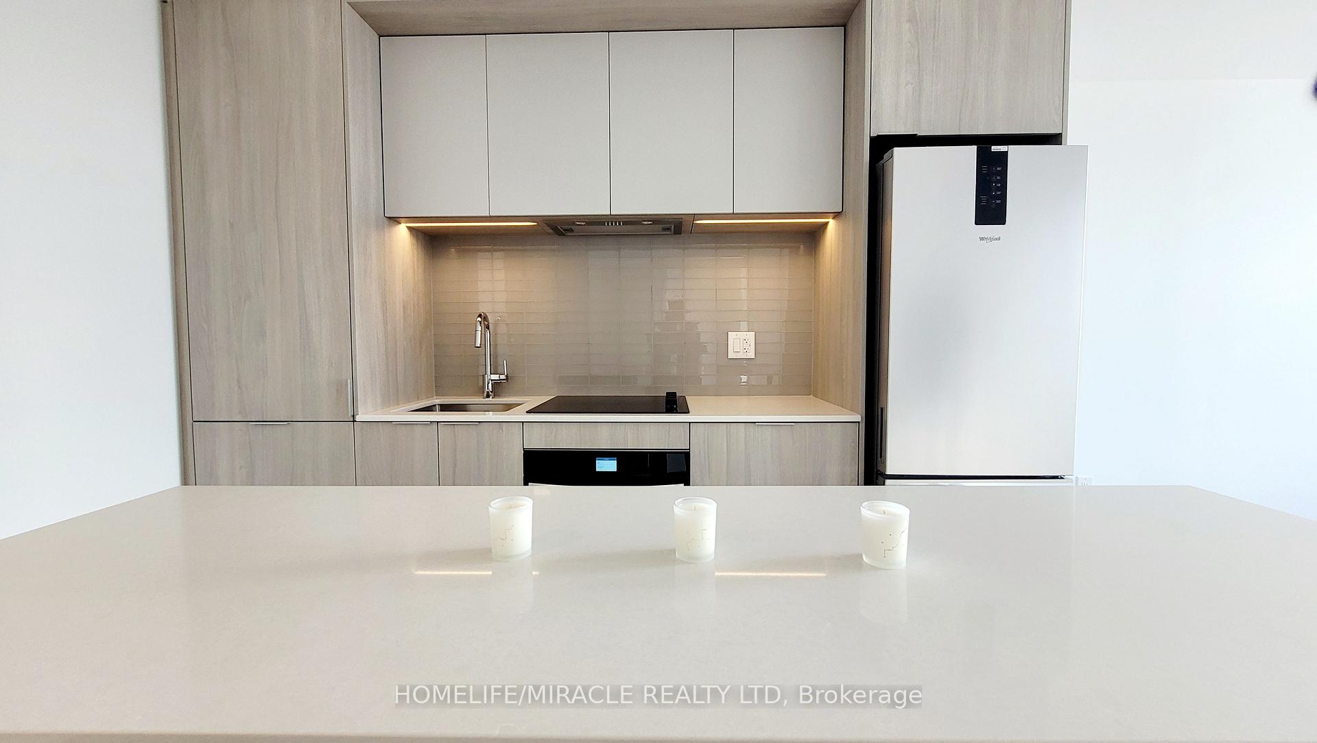 Photo 7 of Unit 4709, 395 Square One Drive, Mississauga, City Centre — HOMEH
