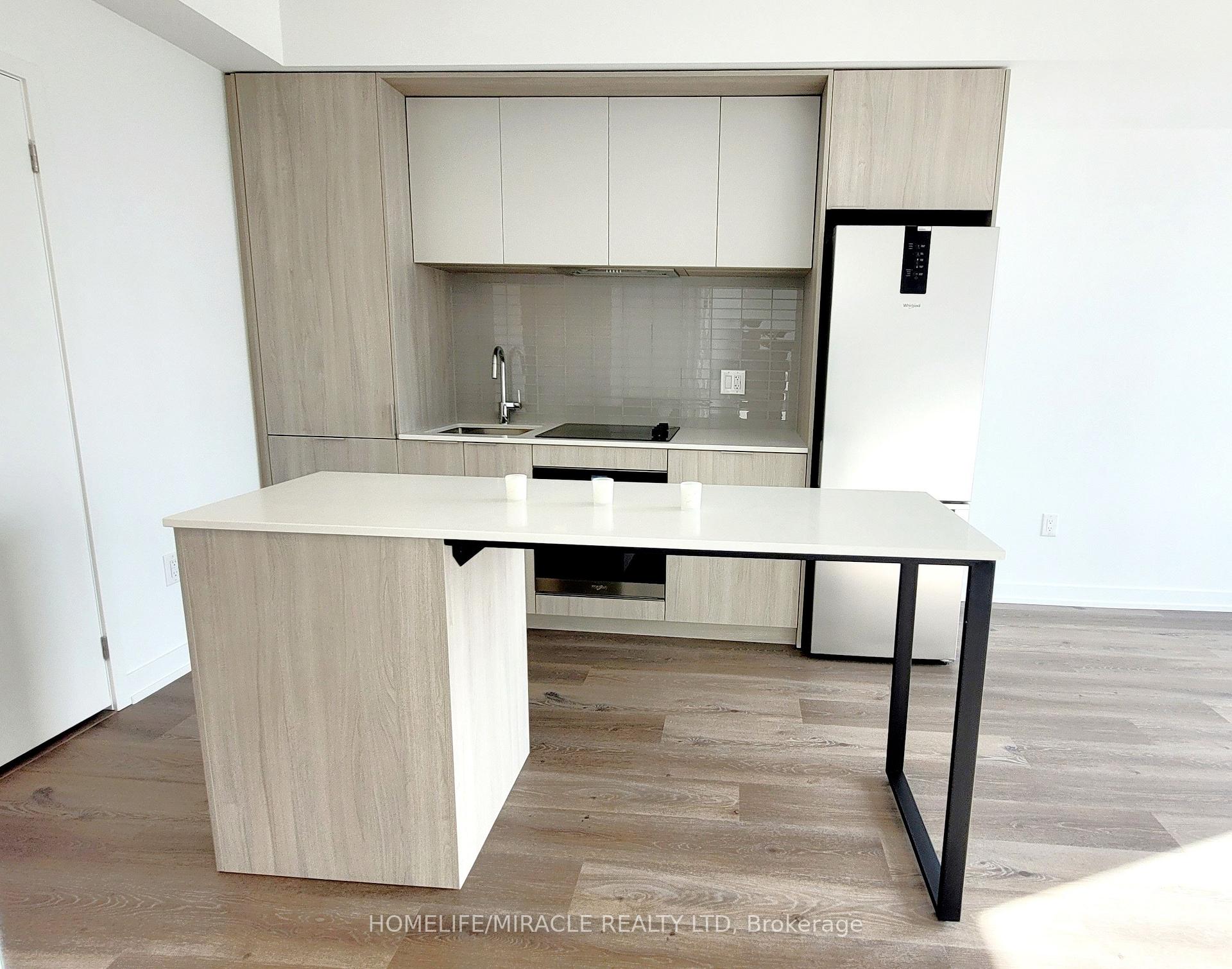 Photo 10 of Unit 4709, 395 Square One Drive, Mississauga, City Centre — HOMEH