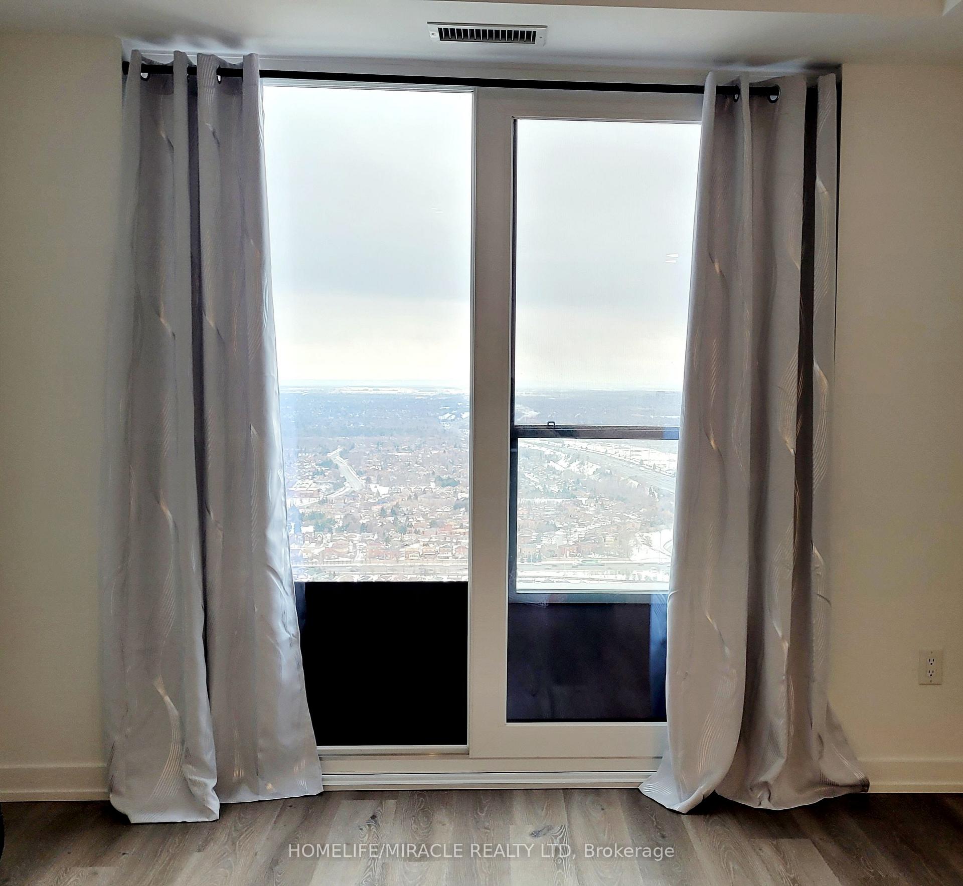 Photo 11 of Unit 4709, 395 Square One Drive, Mississauga, City Centre — HOMEH
