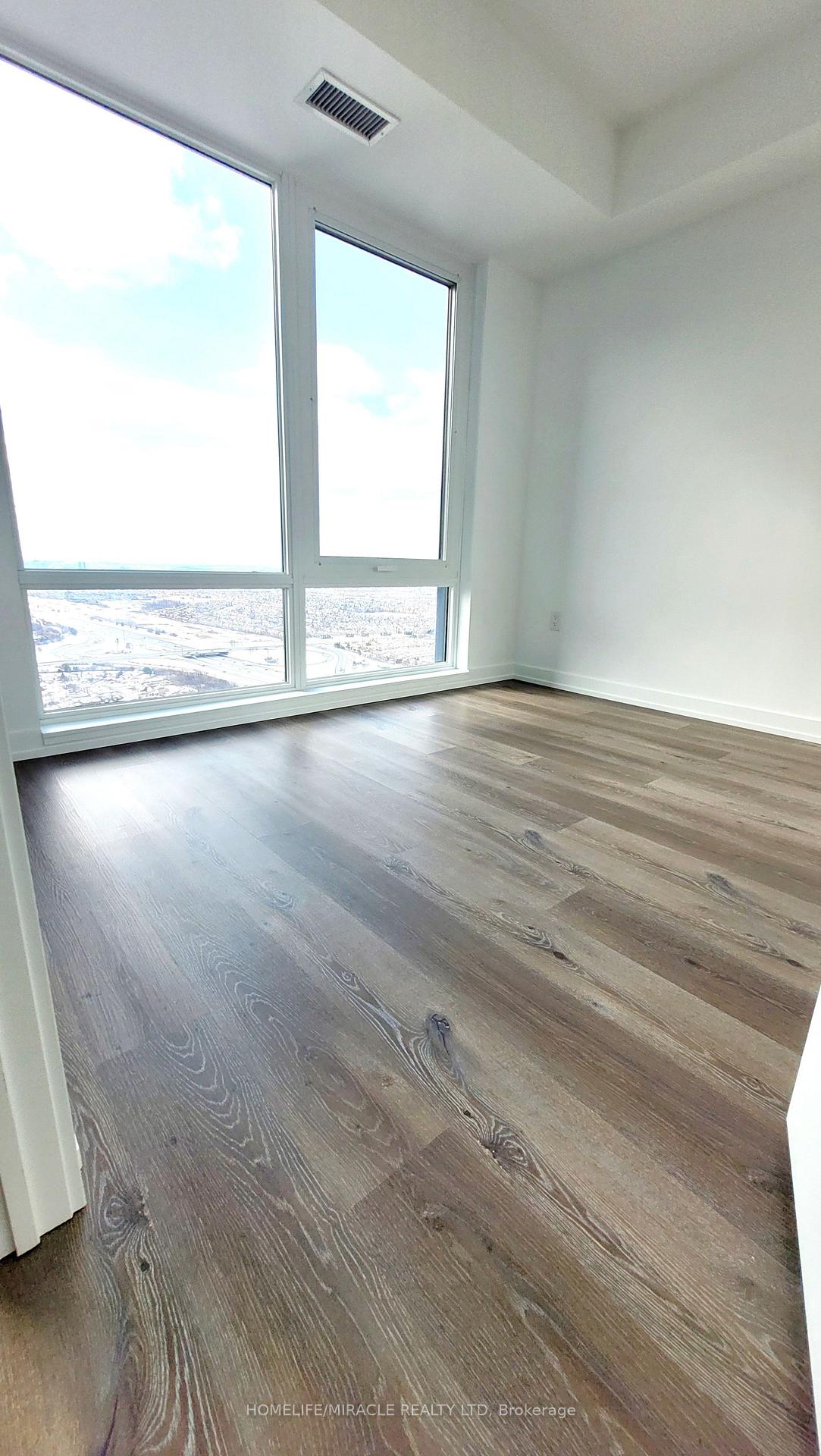 Photo 15 of Unit 4709, 395 Square One Drive, Mississauga, City Centre — HOMEH