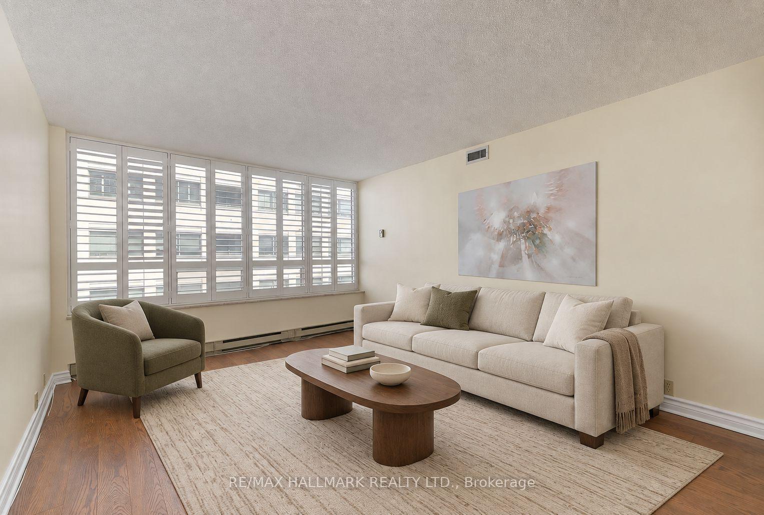 Photo 4 of Unit 403, 1177 Yonge Street, Toronto, Rosedale-Moore Park — HOMEH