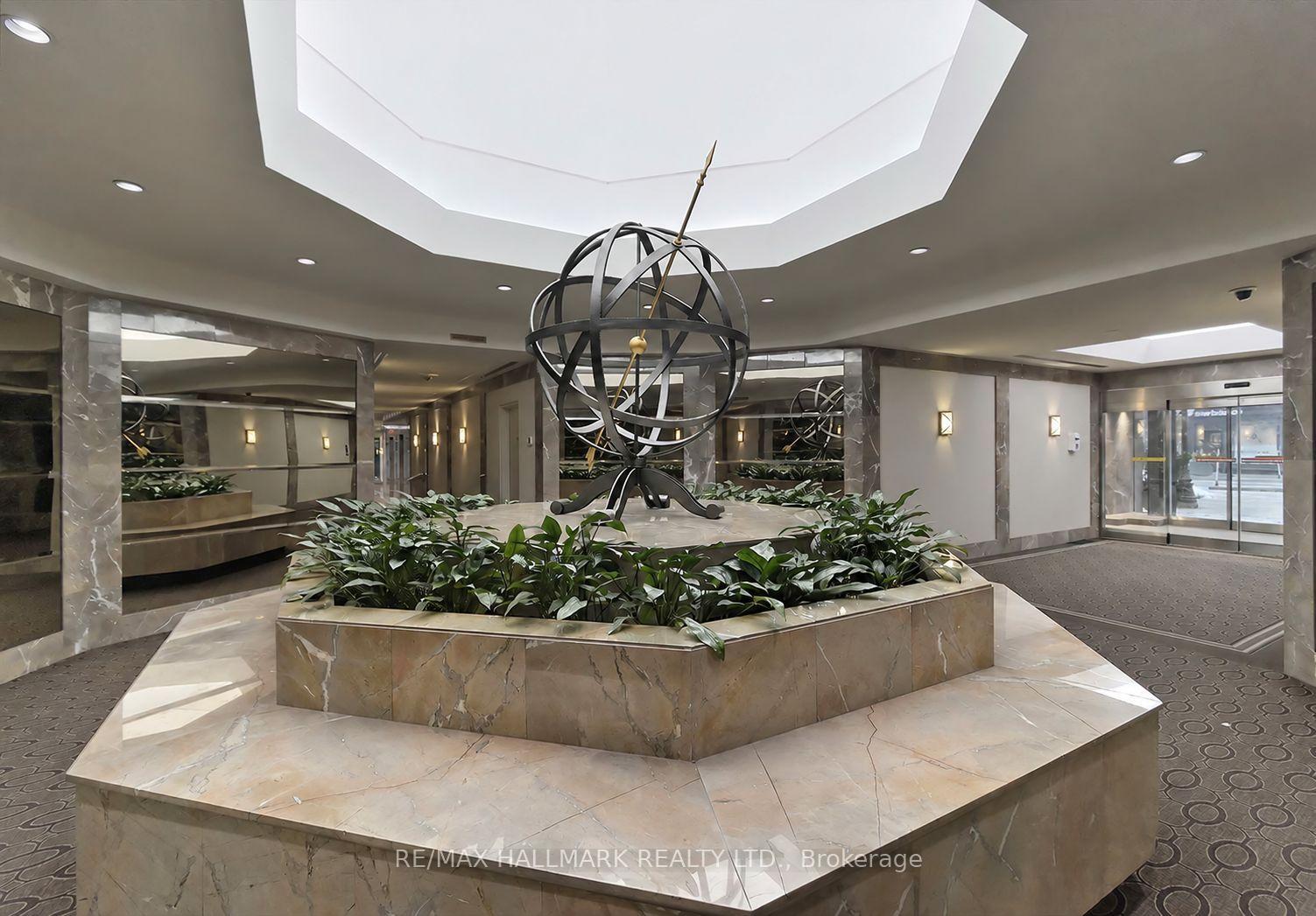 Photo 15 of Unit 403, 1177 Yonge Street, Toronto, Rosedale-Moore Park — HOMEH