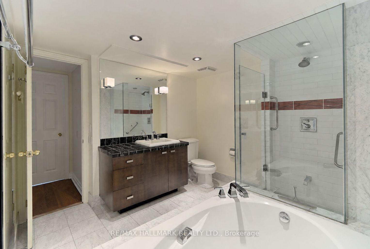 Photo 16 of Unit 403, 1177 Yonge Street, Toronto, Rosedale-Moore Park — HOMEH