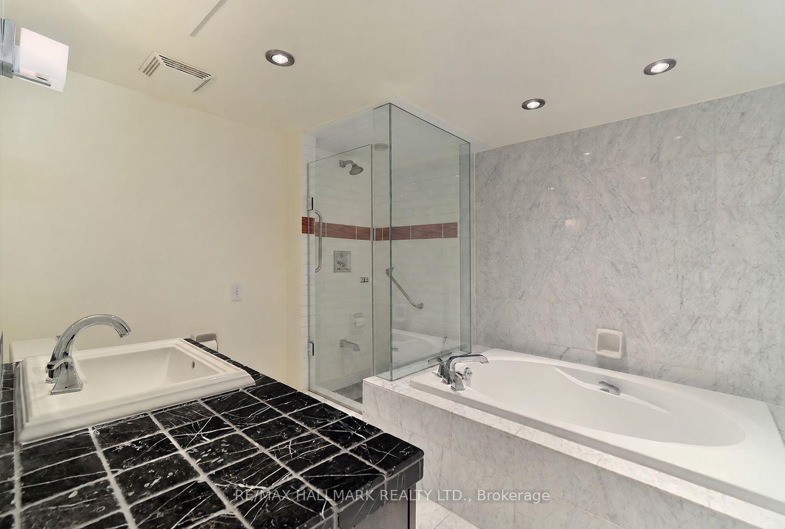 Photo 17 of Unit 403, 1177 Yonge Street, Toronto, Rosedale-Moore Park — HOMEH