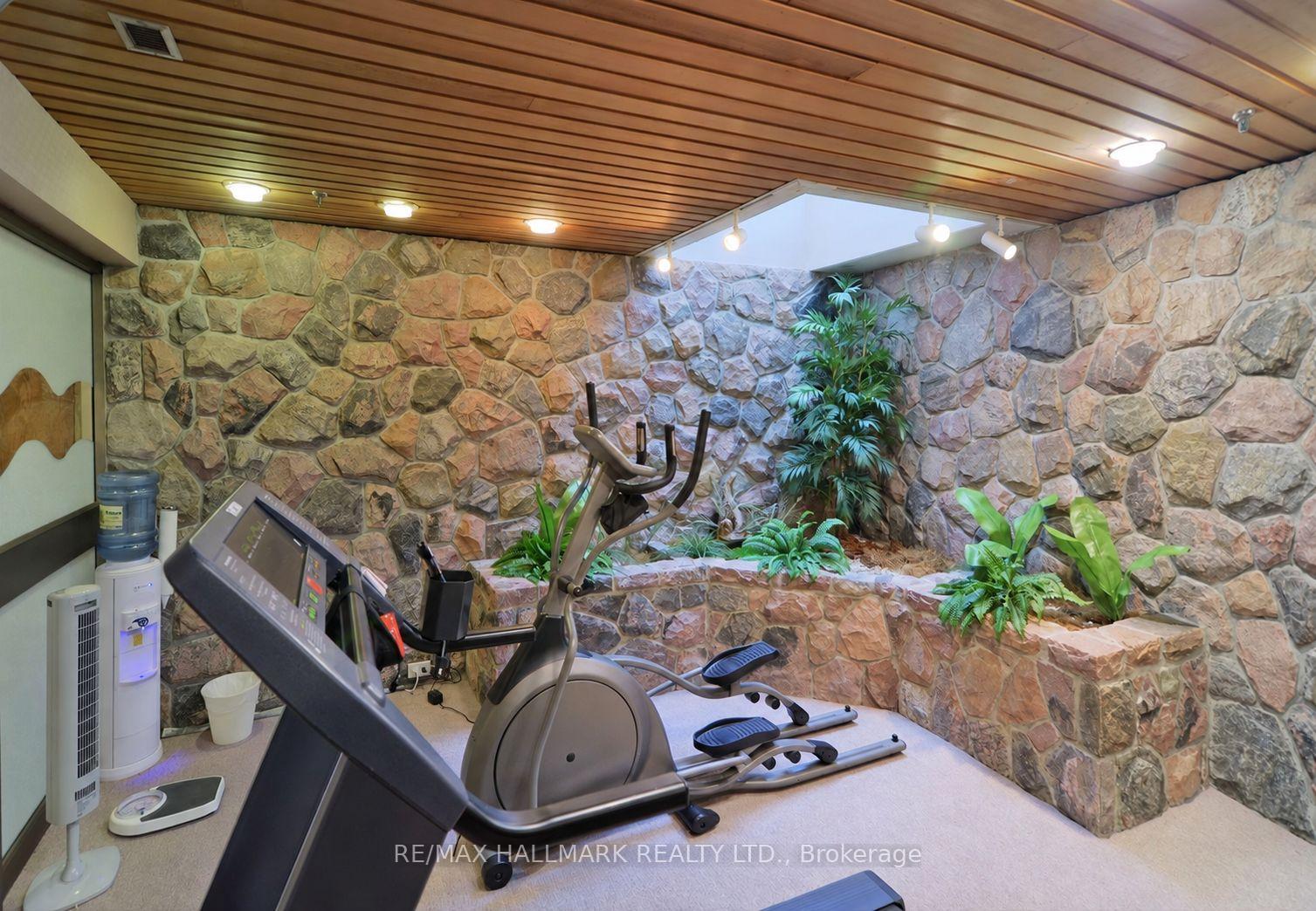 Photo 21 of Unit 403, 1177 Yonge Street, Toronto, Rosedale-Moore Park — HOMEH