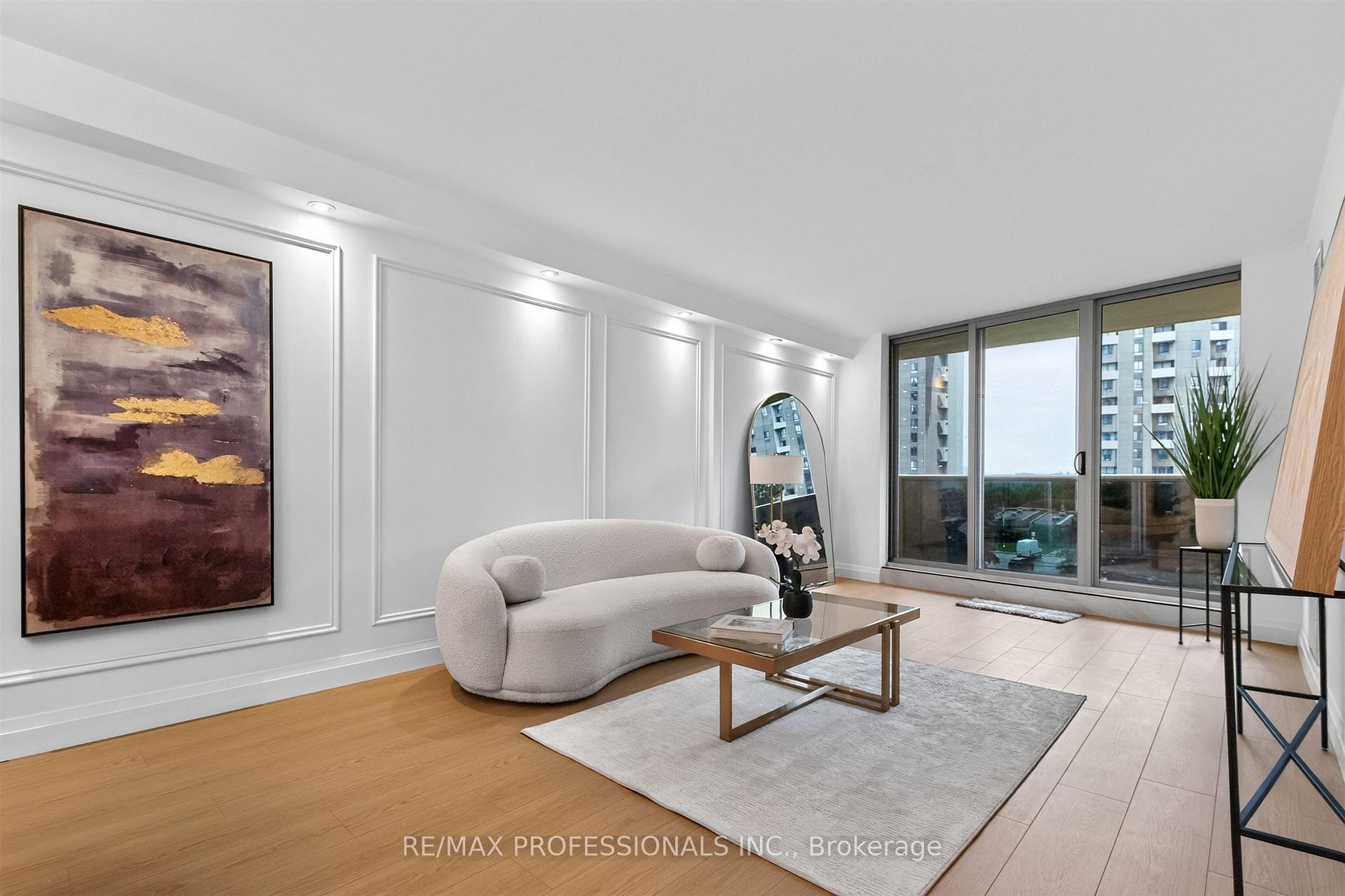 Photo 14 of Unit 502, 299 Mill Road, Etobicoke, Markland Wood — HOMEH