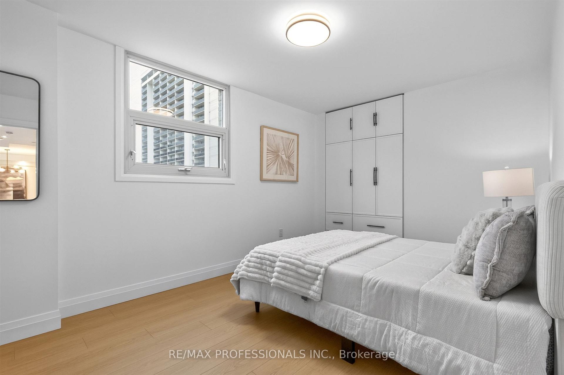 Photo 22 of Unit 502, 299 Mill Road, Etobicoke, Markland Wood — HOMEH