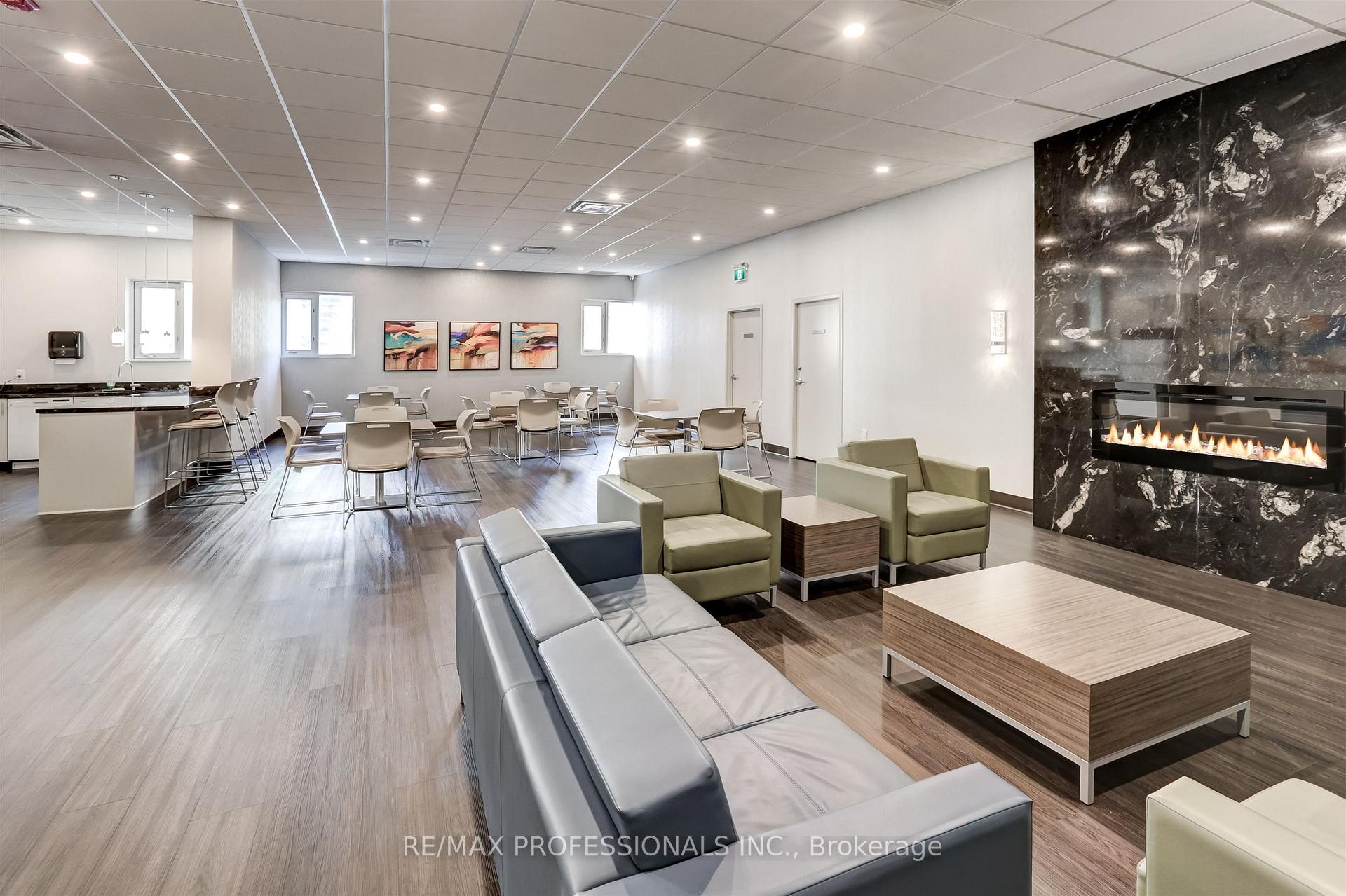 Photo 31 of Unit 502, 299 Mill Road, Etobicoke, Markland Wood — HOMEH