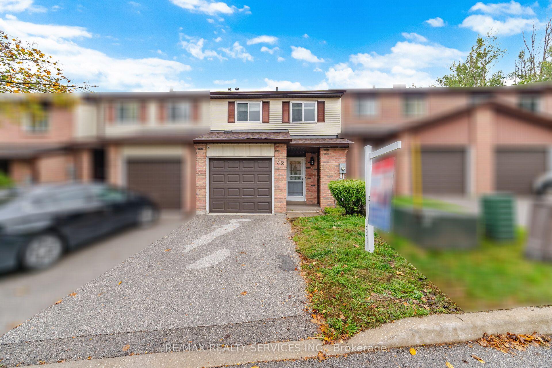 Photo 6 of Unit 42, 52 Adelaide Street, Barrie, Allandale — HOMEH