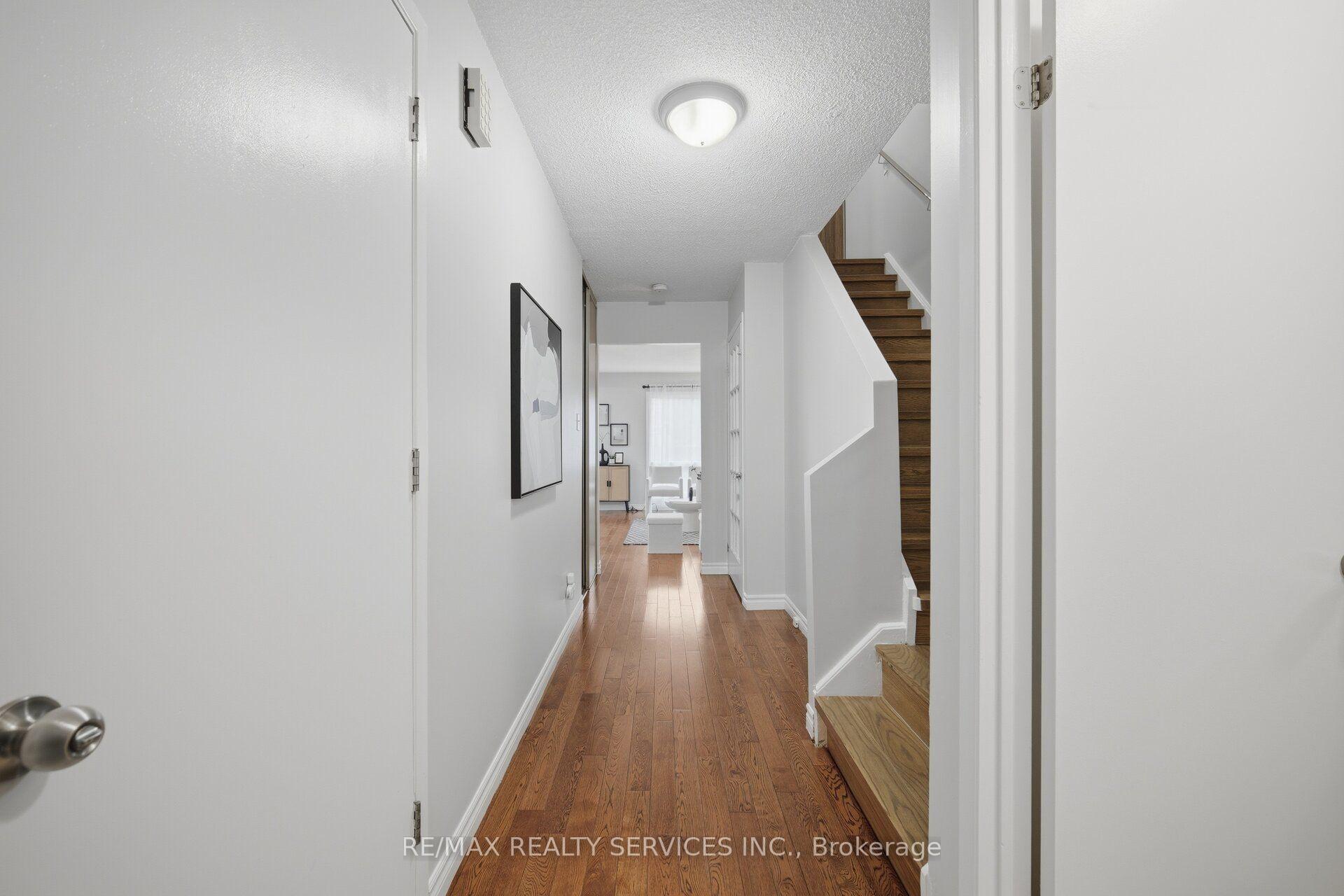Photo 9 of Unit 42, 52 Adelaide Street, Barrie, Allandale — HOMEH