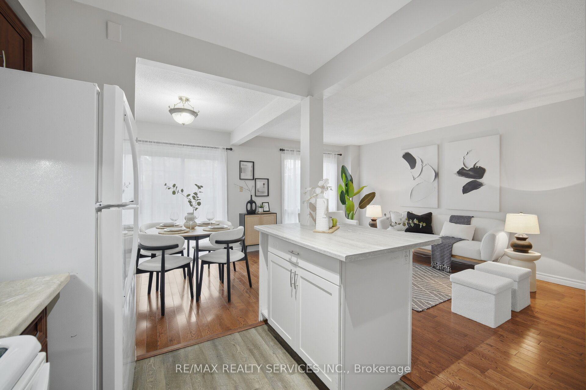 Photo 17 of Unit 42, 52 Adelaide Street, Barrie, Allandale — HOMEH