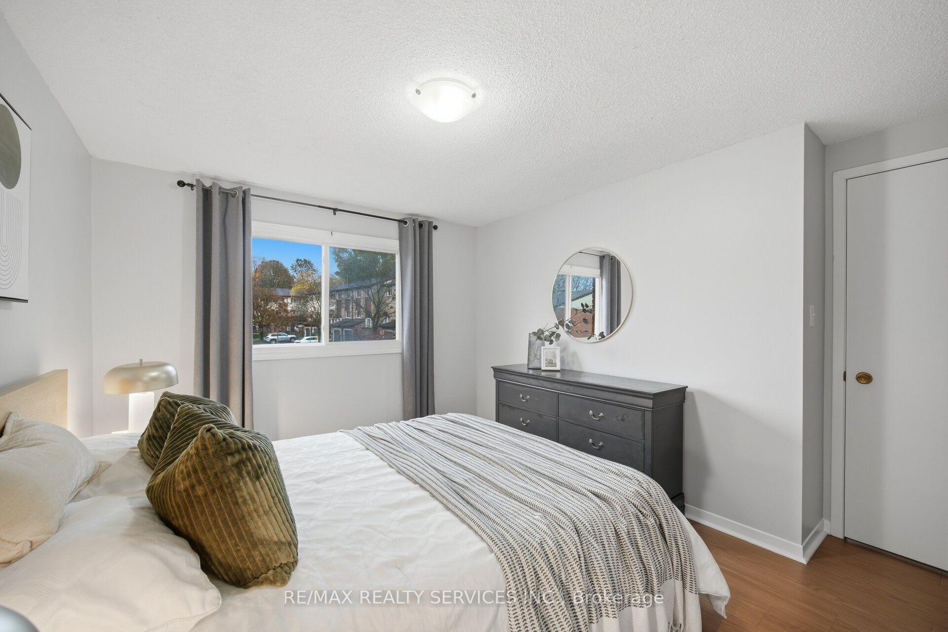 Photo 22 of Unit 42, 52 Adelaide Street, Barrie, Allandale — HOMEH