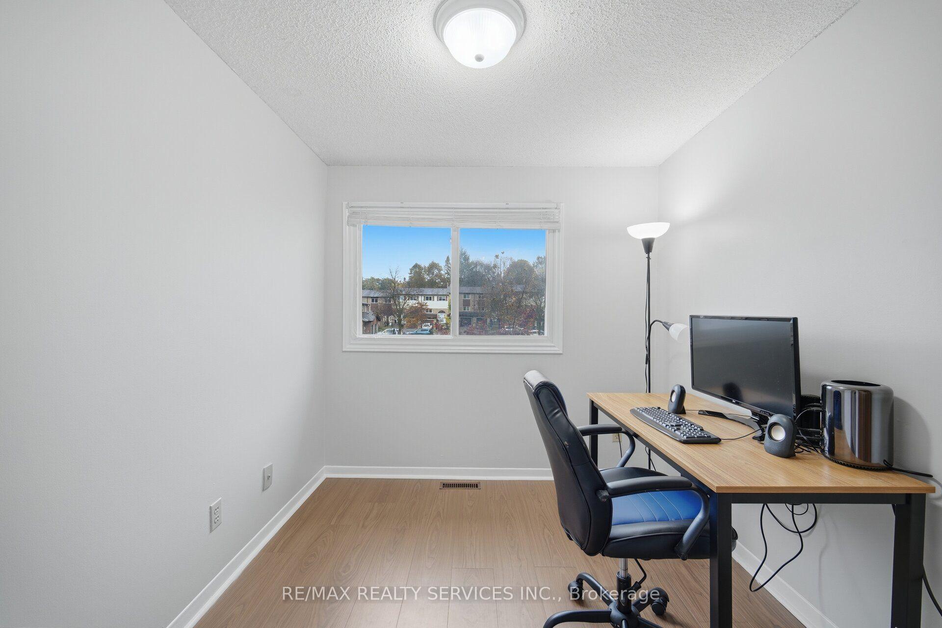 Photo 25 of Unit 42, 52 Adelaide Street, Barrie, Allandale — HOMEH
