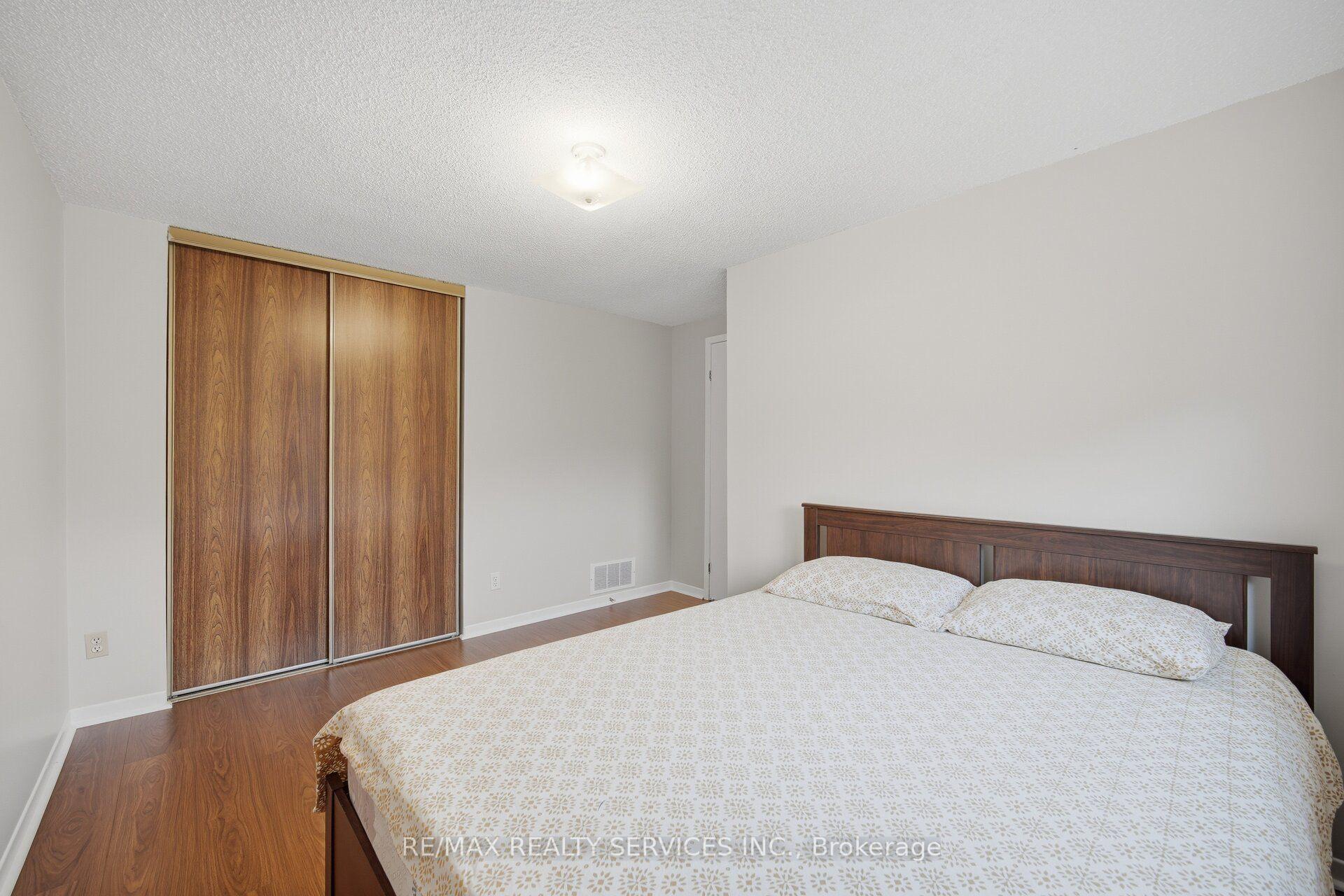 Photo 28 of Unit 42, 52 Adelaide Street, Barrie, Allandale — HOMEH
