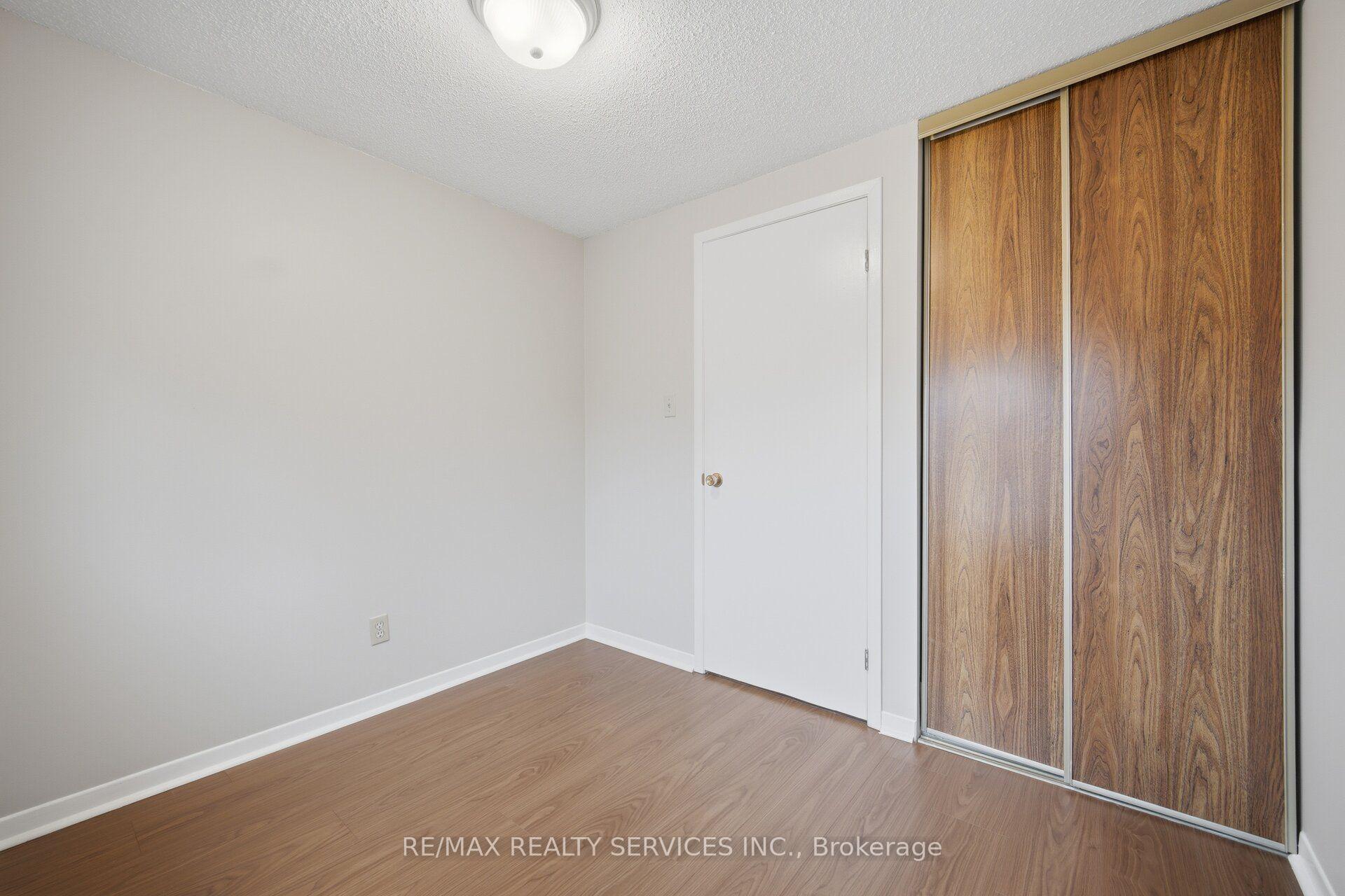 Photo 30 of Unit 42, 52 Adelaide Street, Barrie, Allandale — HOMEH