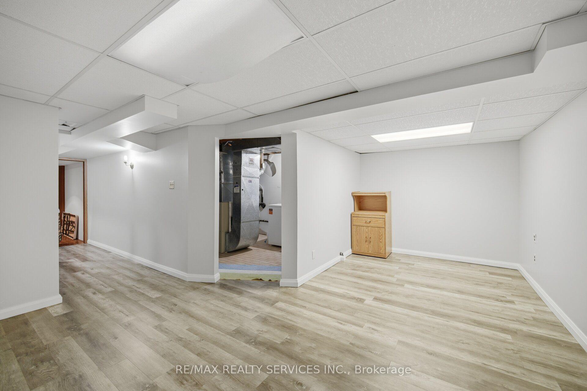 Photo 34 of Unit 42, 52 Adelaide Street, Barrie, Allandale — HOMEH