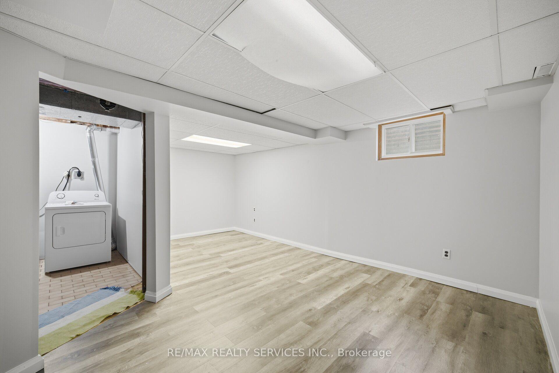 Photo 35 of Unit 42, 52 Adelaide Street, Barrie, Allandale — HOMEH