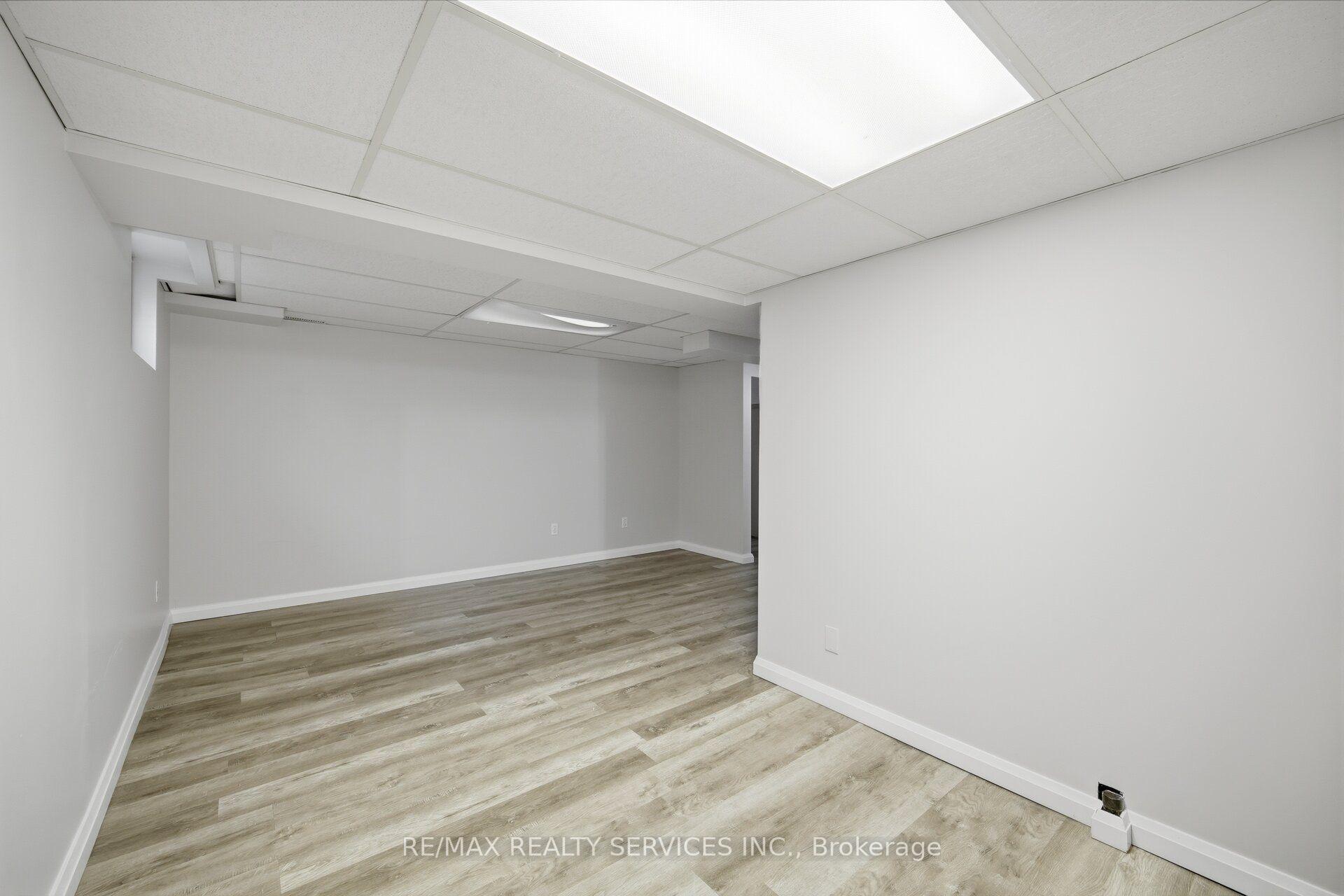 Photo 37 of Unit 42, 52 Adelaide Street, Barrie, Allandale — HOMEH