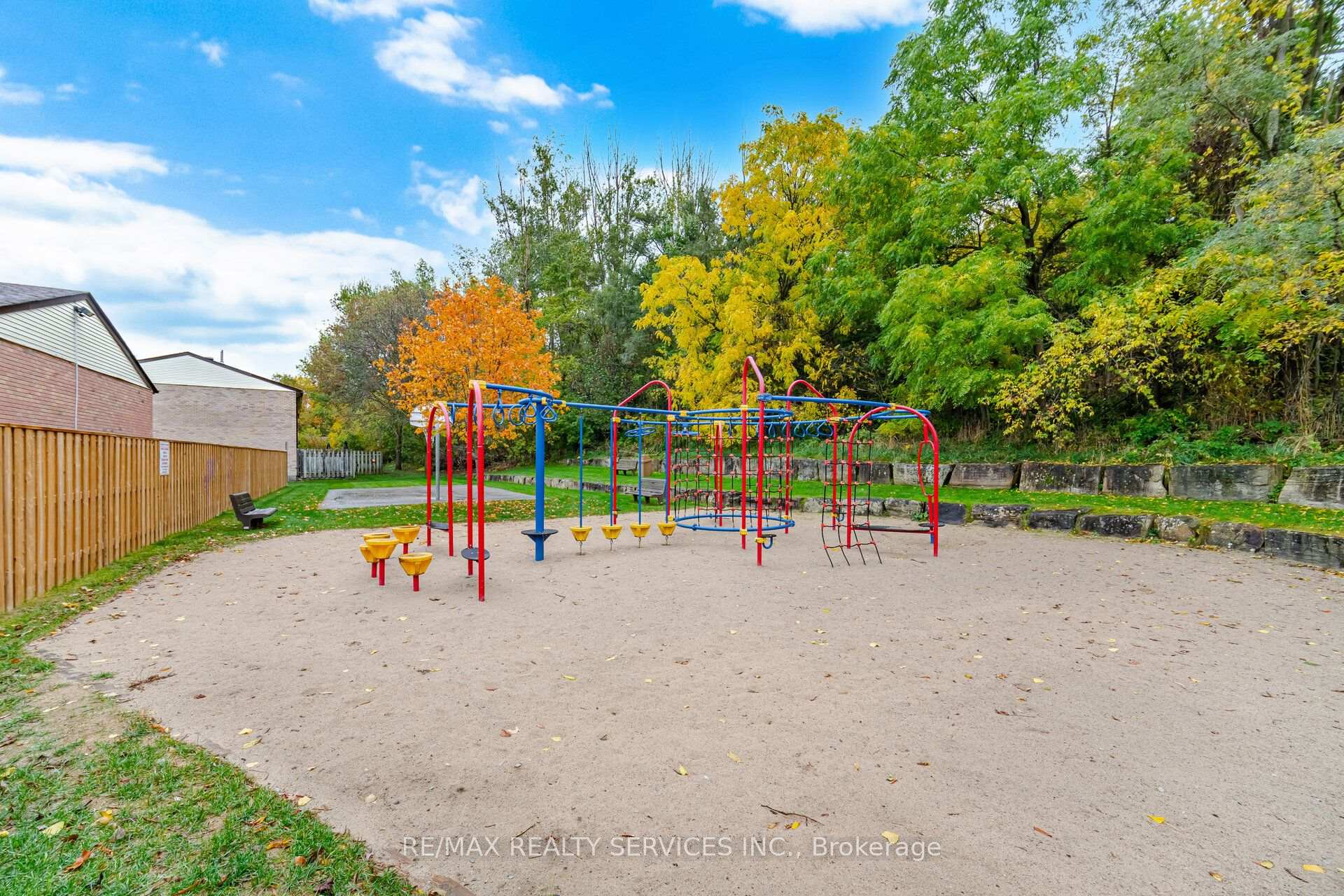 Photo 47 of Unit 42, 52 Adelaide Street, Barrie, Allandale — HOMEH