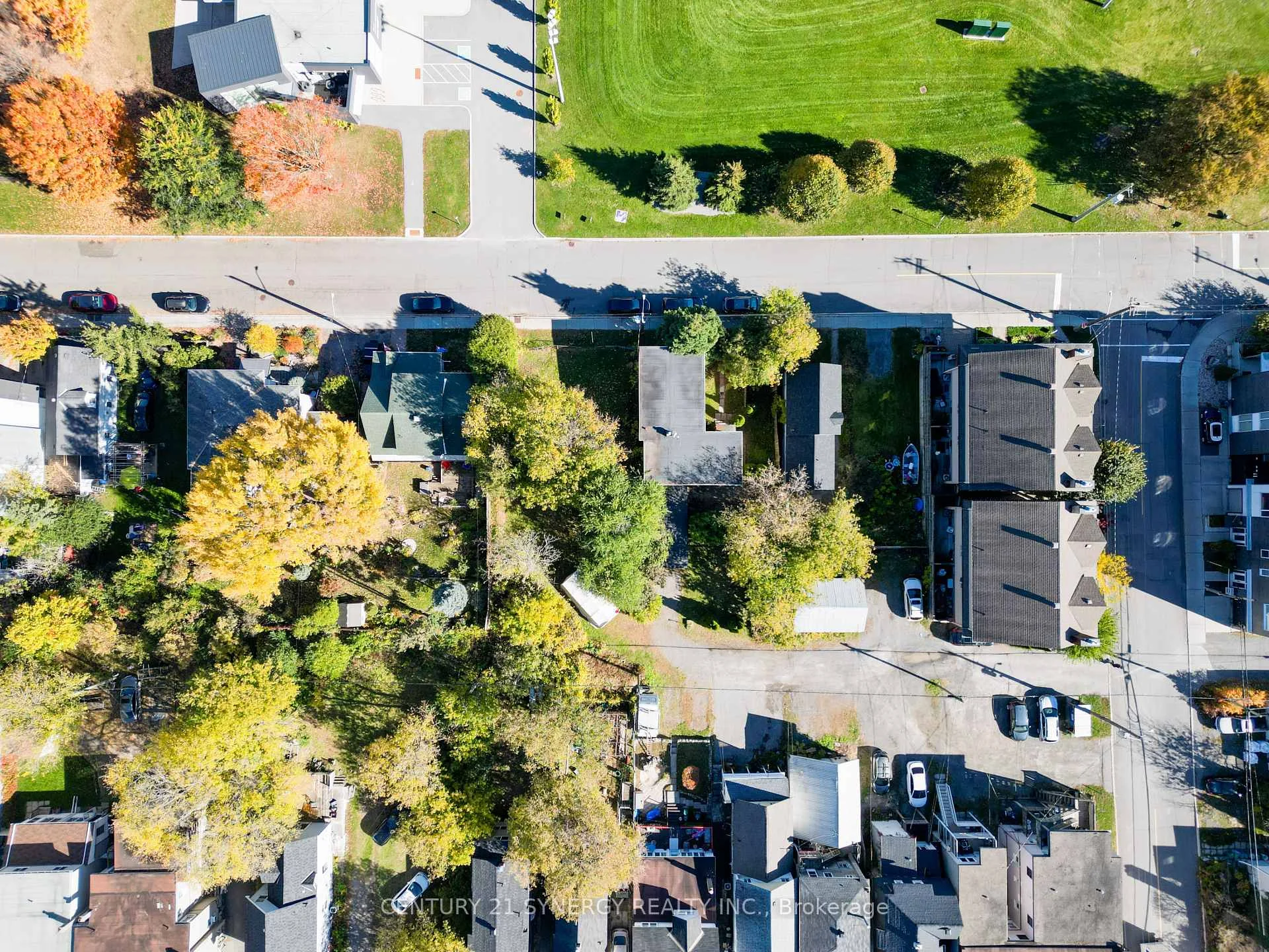 Photo 20 of 52 & 50 Stonehurst Avenue W, Ottawa, Mechanicsville — HOMEH