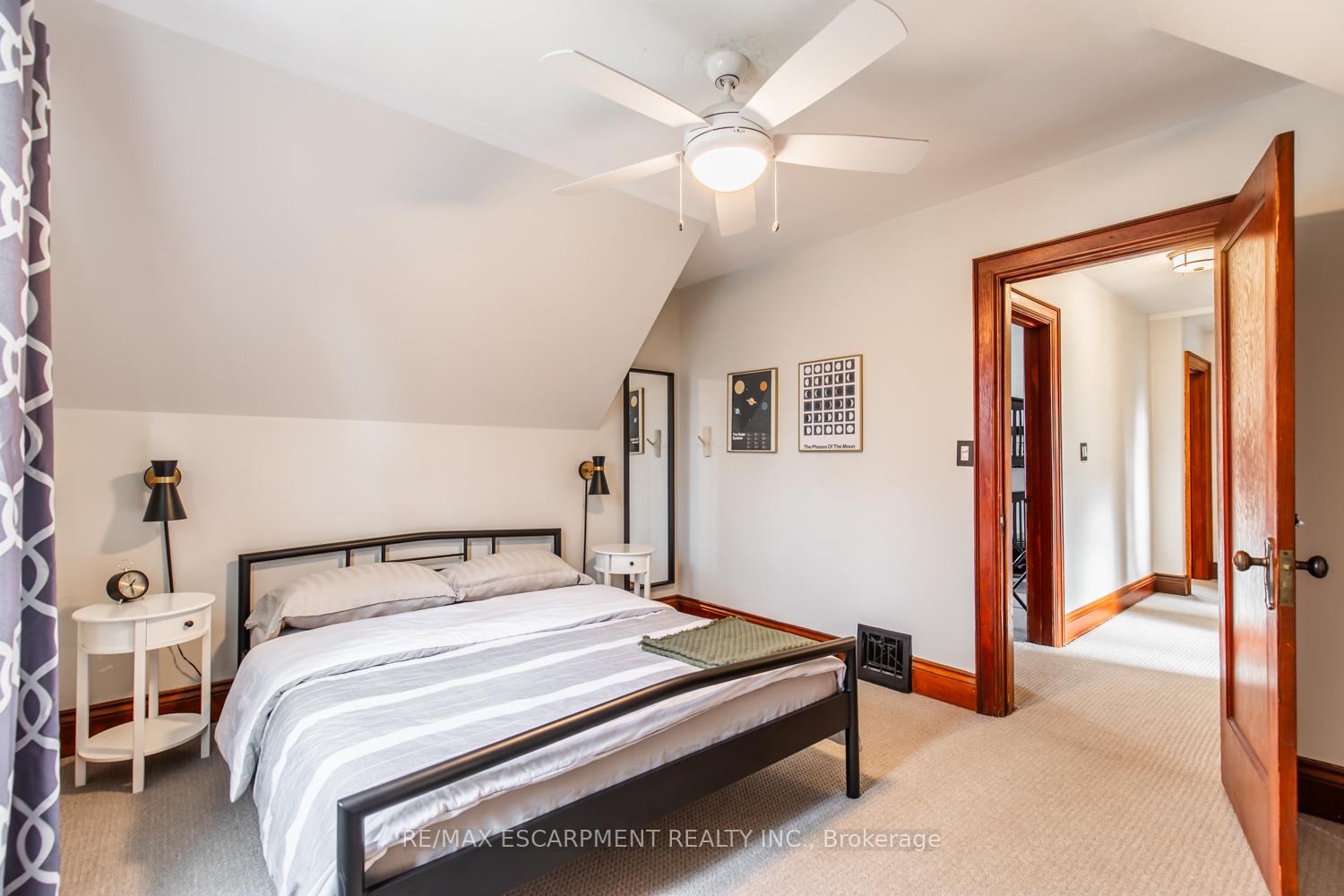 Photo 14 of 60 Lake Avenue Drive, Hamilton, Stoney Creek — HOMEH