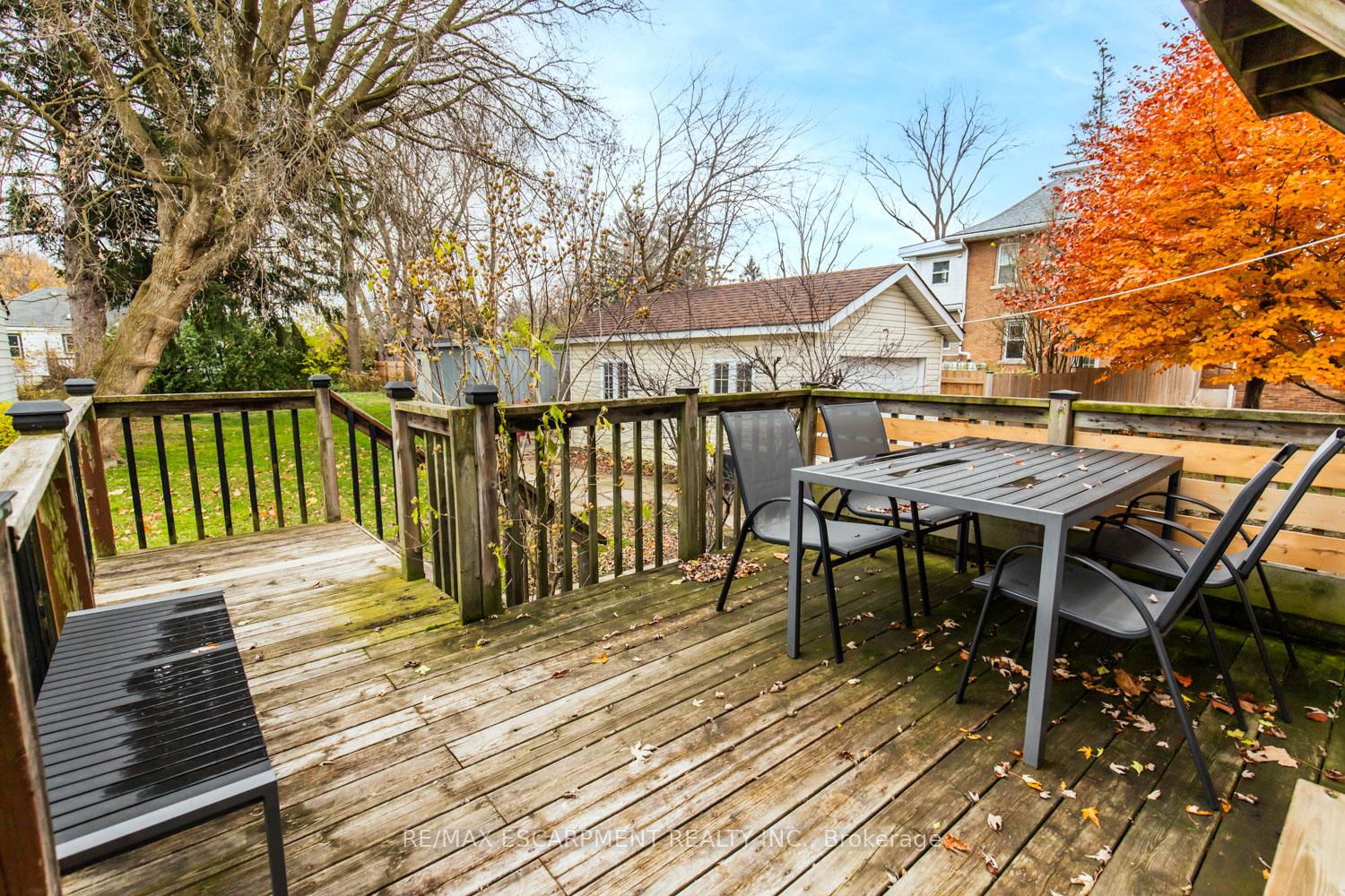 Photo 26 of 60 Lake Avenue Drive, Hamilton, Stoney Creek — HOMEH