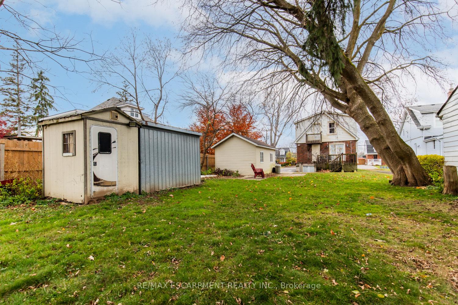 Photo 28 of 60 Lake Avenue Drive, Hamilton, Stoney Creek — HOMEH