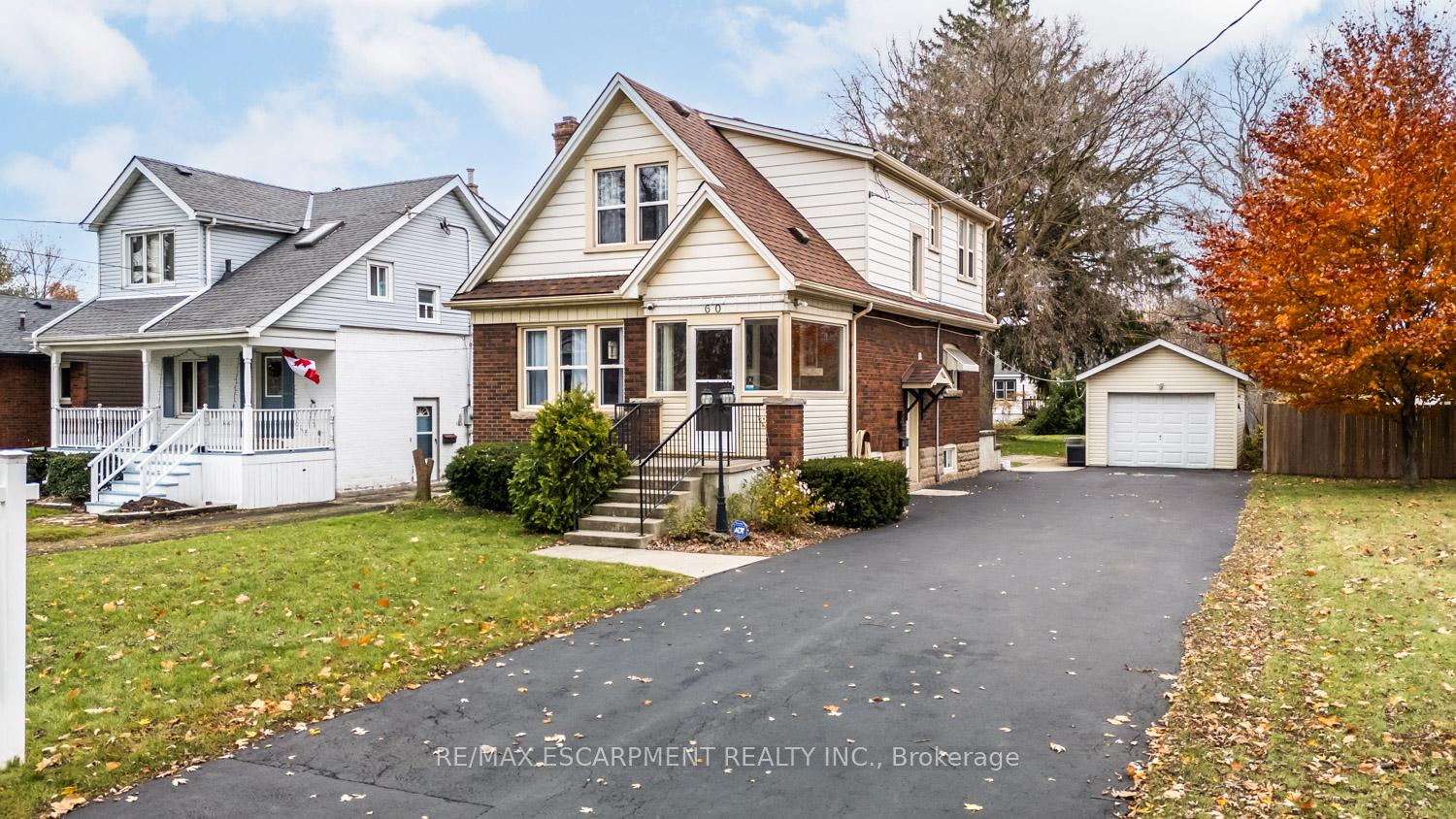 Photo 30 of 60 Lake Avenue Drive, Hamilton, Stoney Creek — HOMEH
